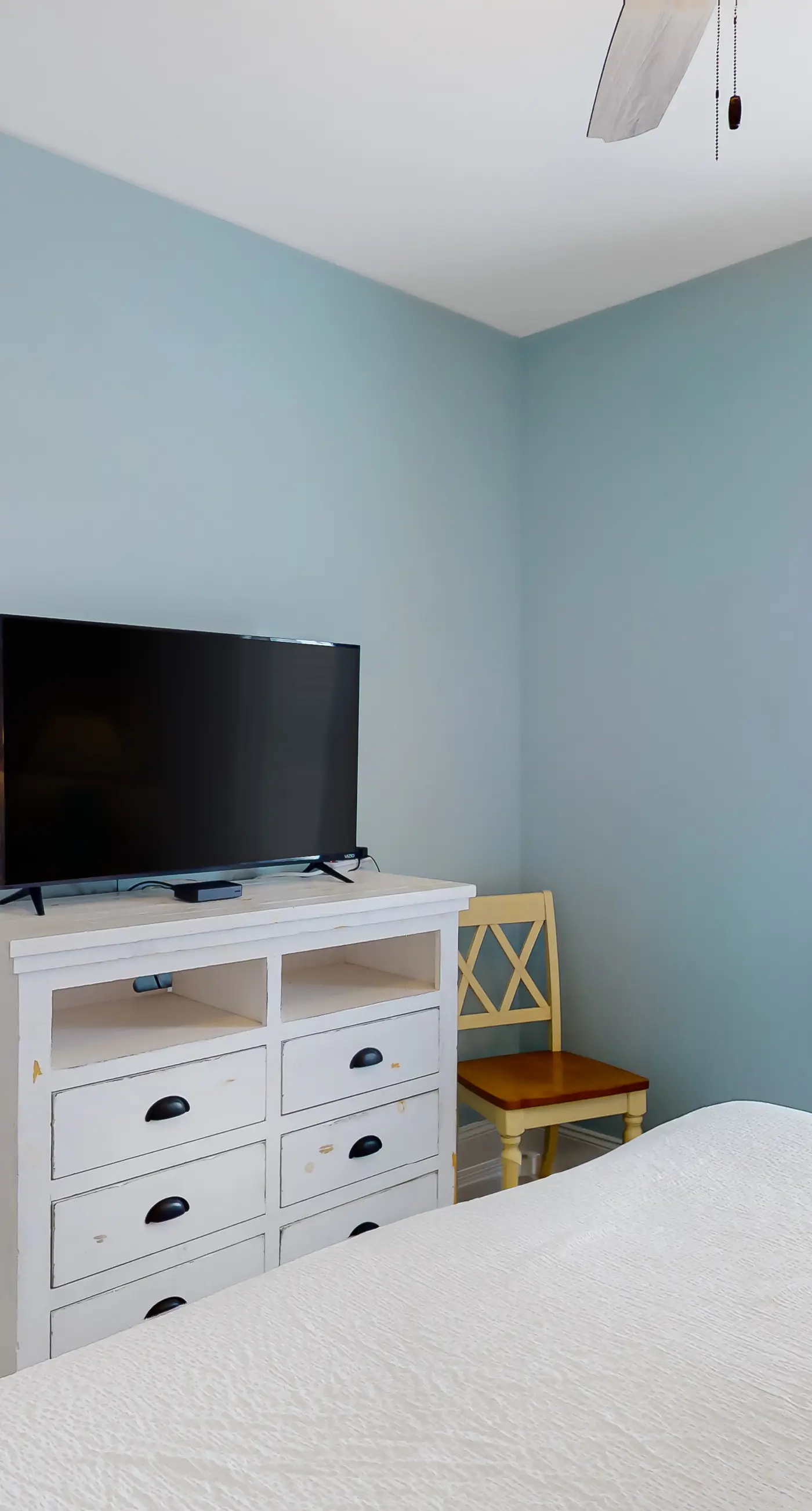 Spacious condo with bunk beds, rooftop pool, hot tub, washer/dryer & central AC