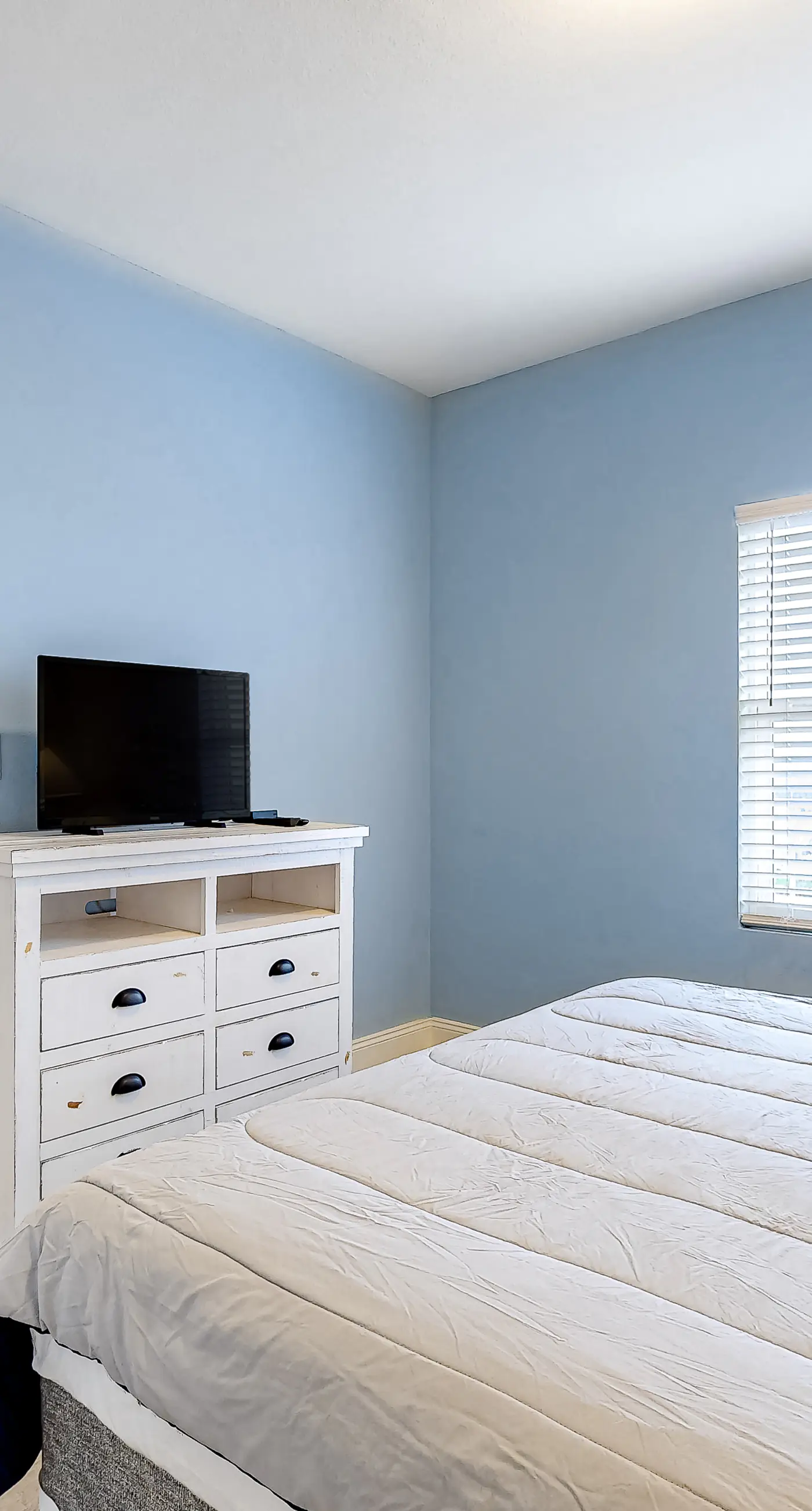 Wonderful Beach Escape W/ Shared Pools/Hot Tubs, Private Balcony, & Free WiFi