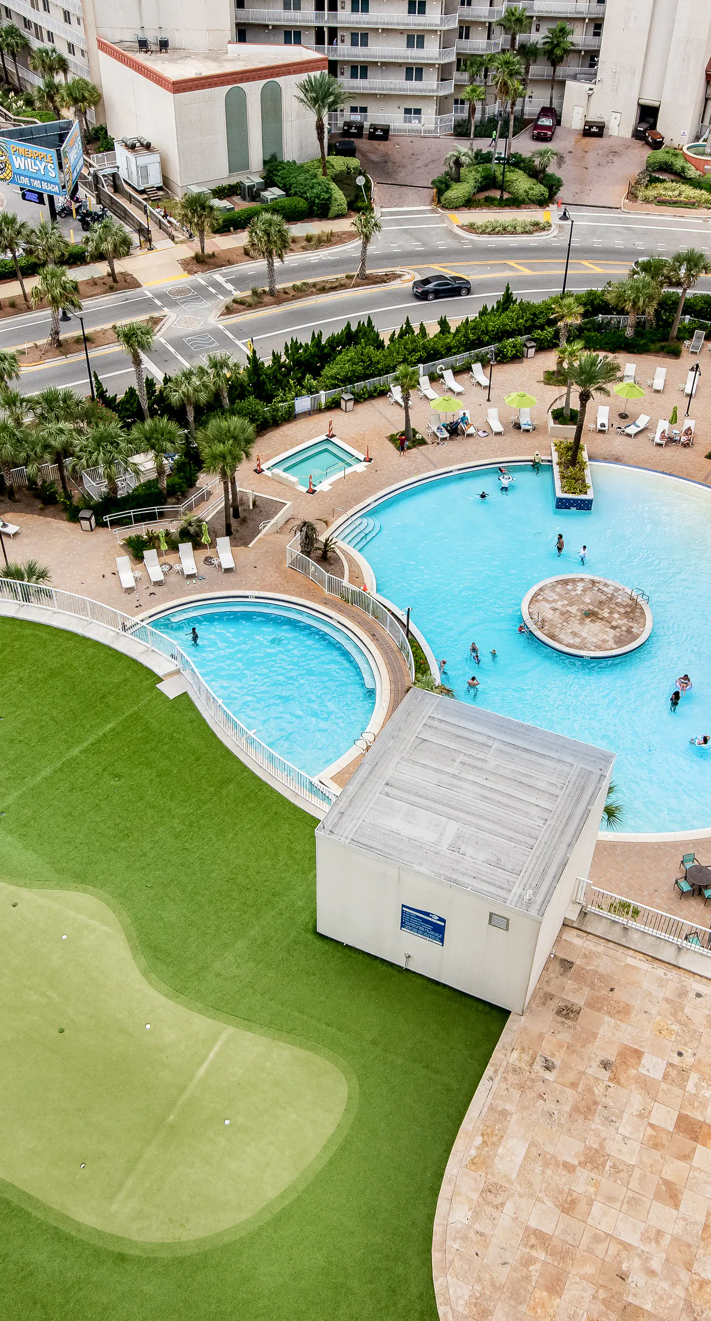 Wonderful Beach Escape W/ Shared Pools/Hot Tubs, Private Balcony, & Free WiFi