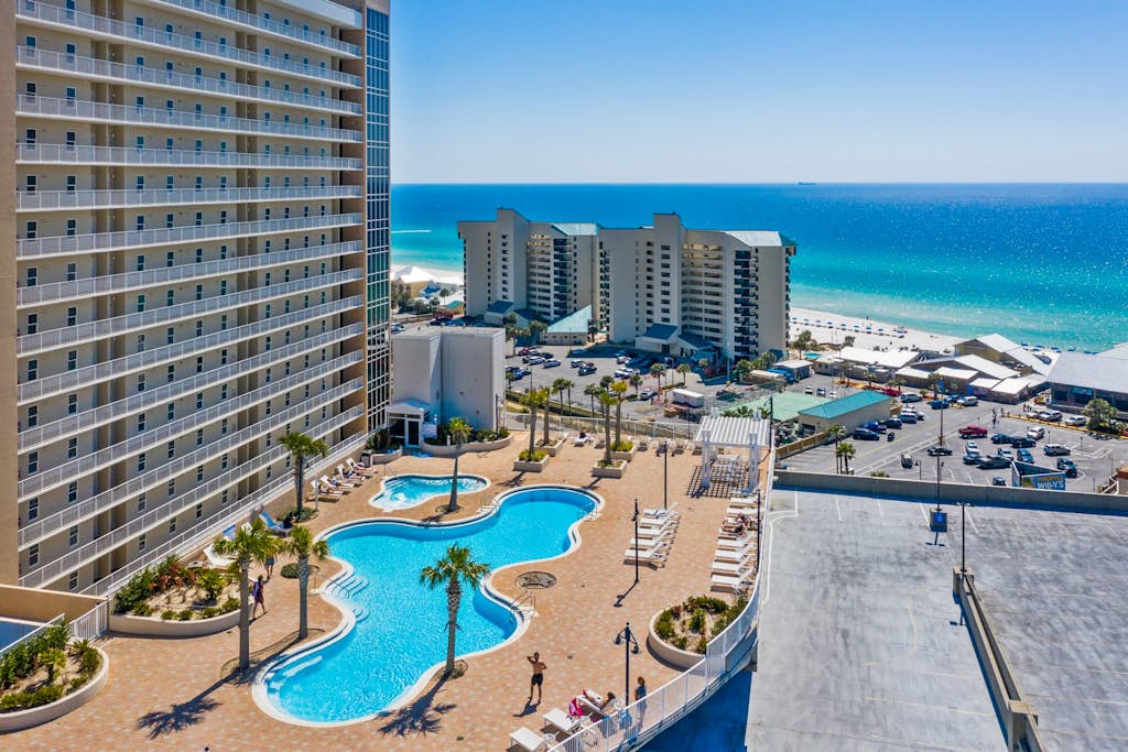 Laketown Wharf #1731