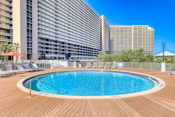 Laketown Wharf 1732
