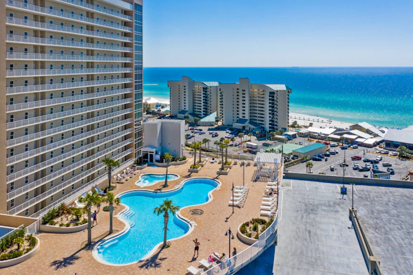 Laketown Wharf 1732