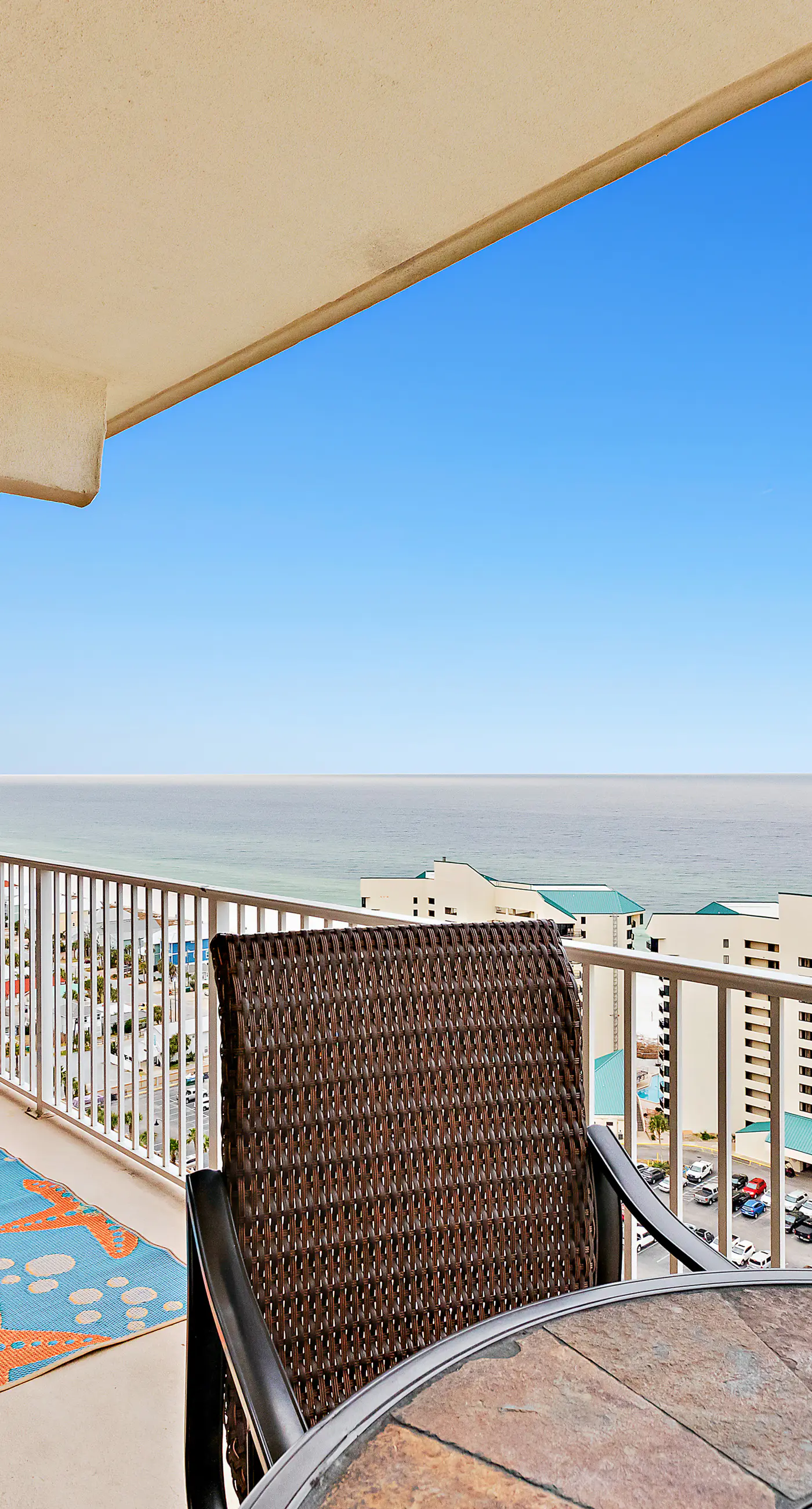 Fantastic beach and lake view condo with shared pools and hot tub