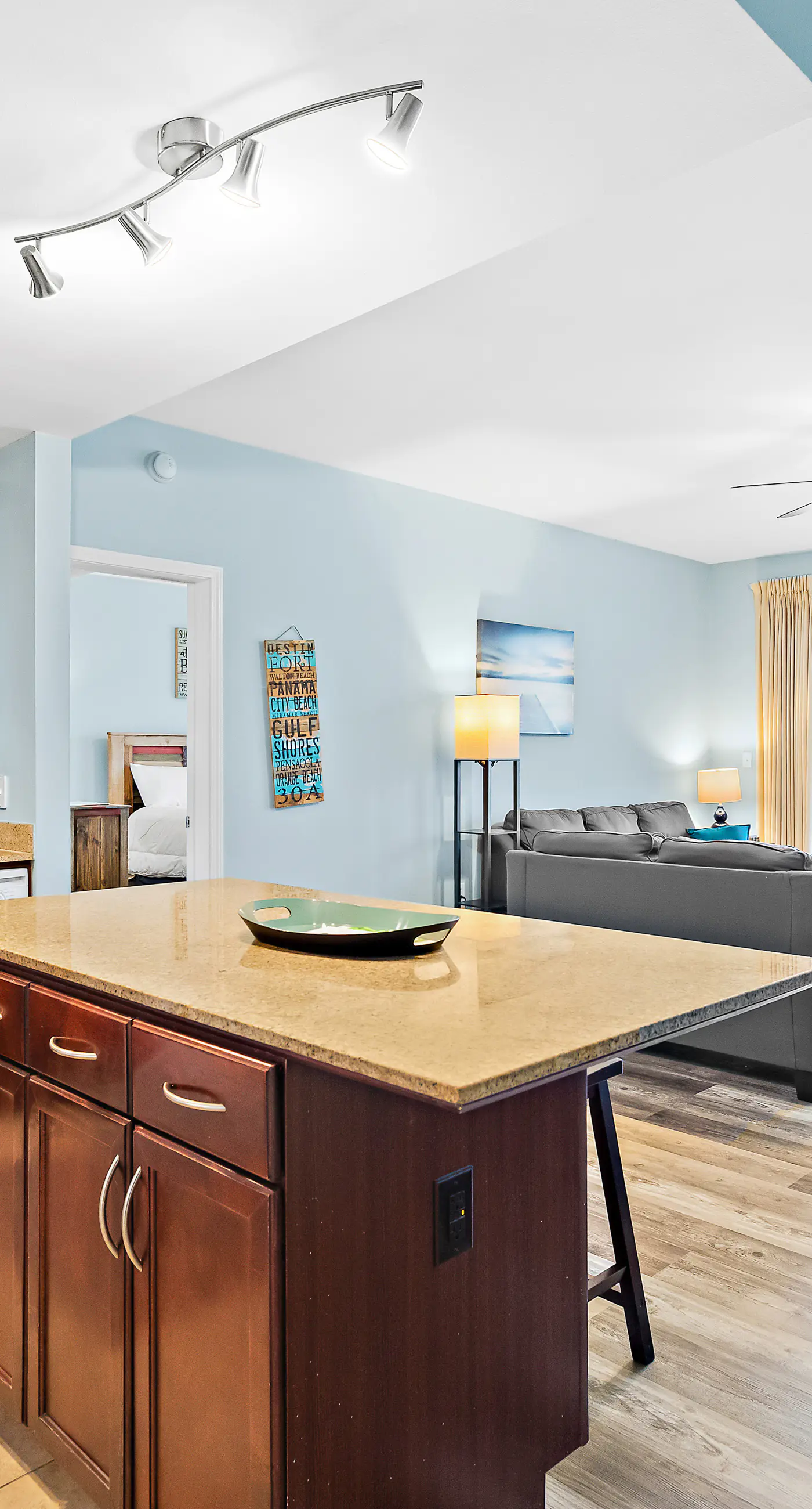 Fantastic beach and lake view condo with shared pools and hot tub
