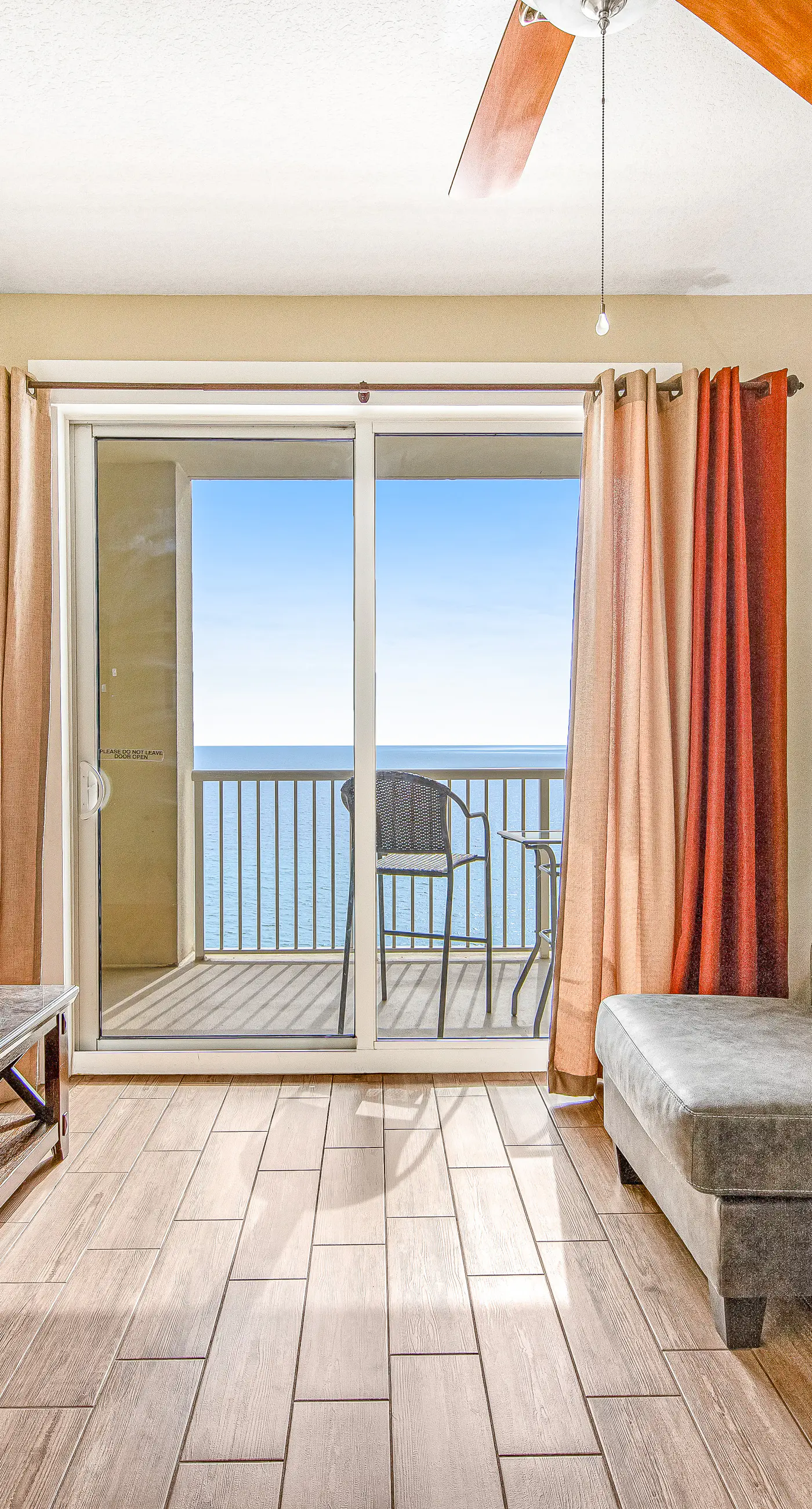 15th-floor Gulf-front condo with beach view, balcony, heated pool, hot tub & gym