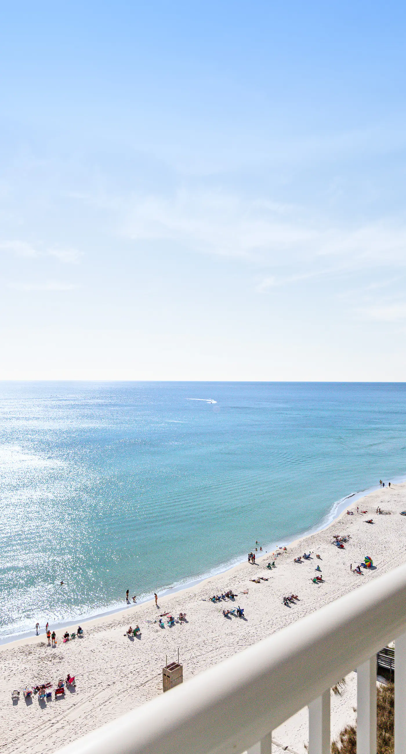 Beachfront condo on 10th floor w/shared pools (4), hot tub, tennis - great views