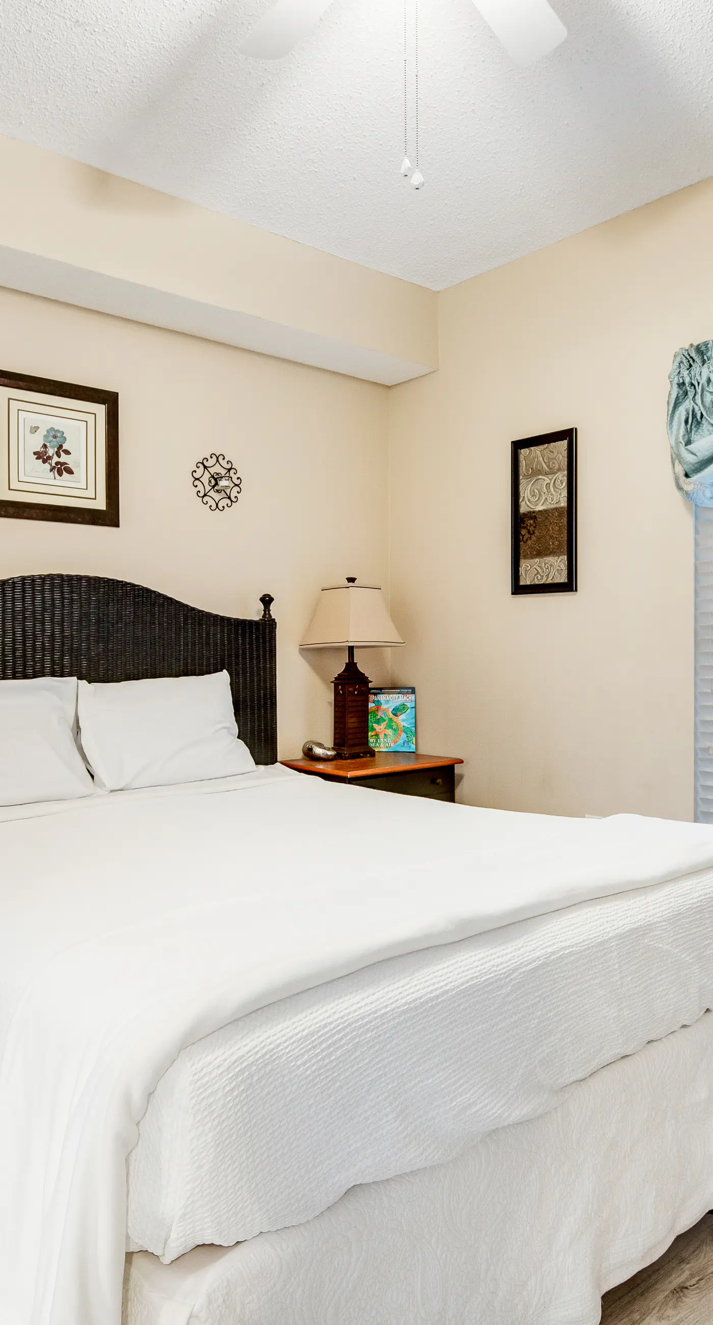 Beachfront condo on 10th floor w/shared pools (4), hot tub, tennis - great views