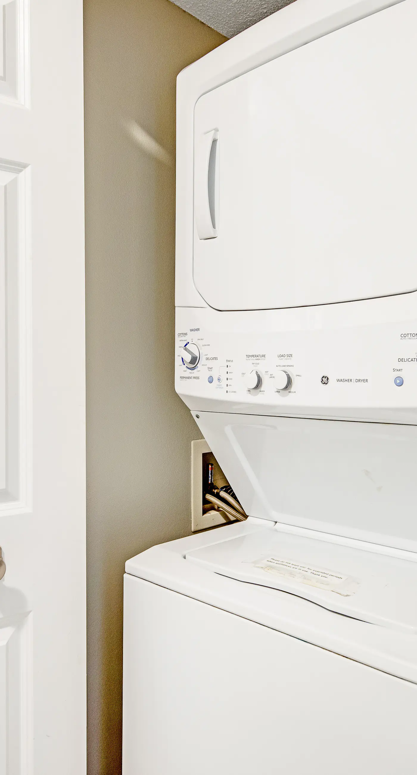 Beachfront condo on 10th floor w/shared pools (4), hot tub, tennis - great views