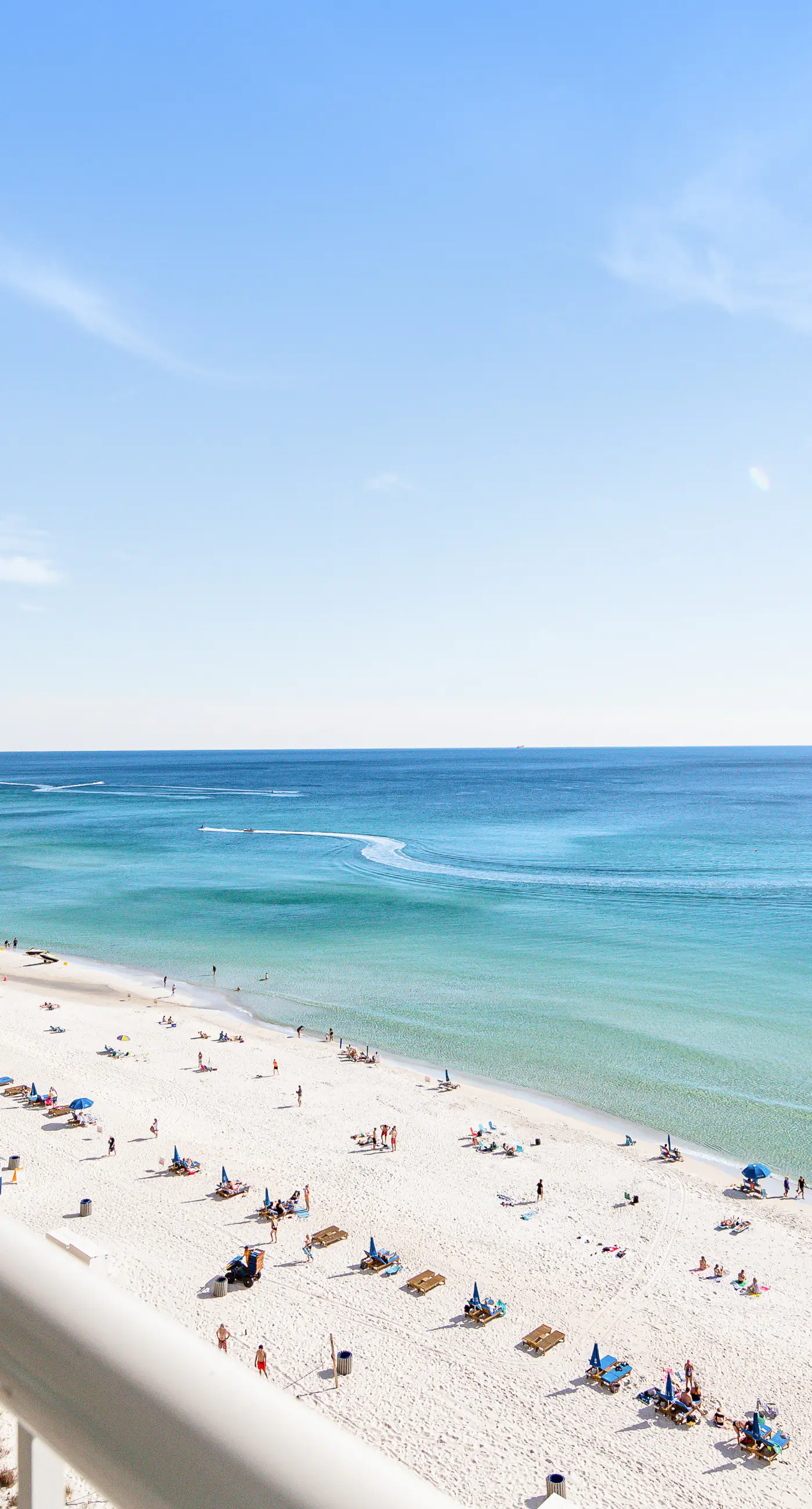 Beachfront condo on 10th floor w/shared pools (4), hot tub, tennis - great views