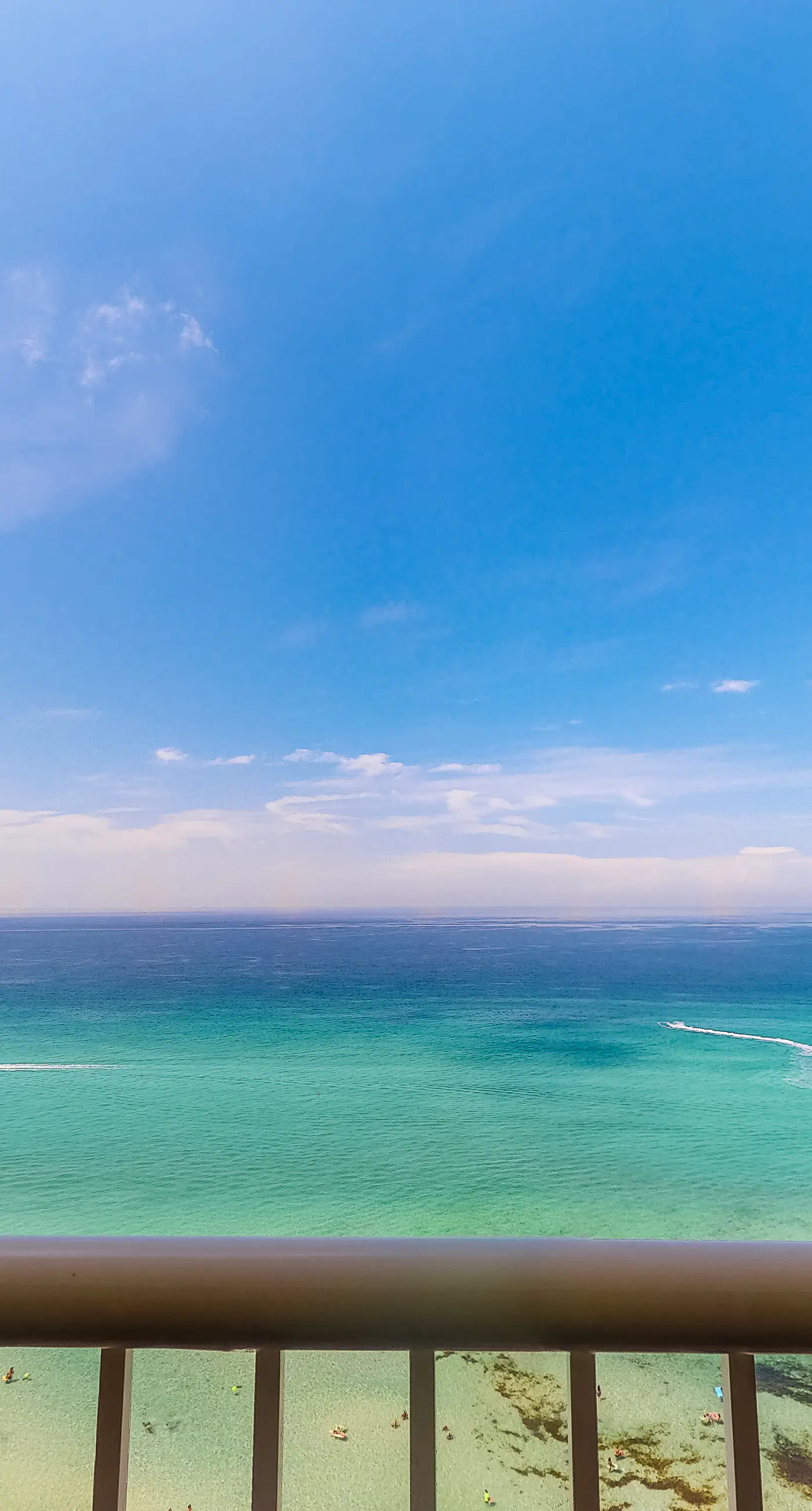 Gorgeous beachfront condo with beach access, 4 pools, hot tub, ocean views