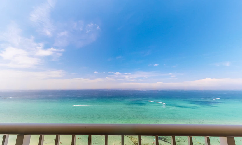 Majestic Beach Resort Tower 2- 1805