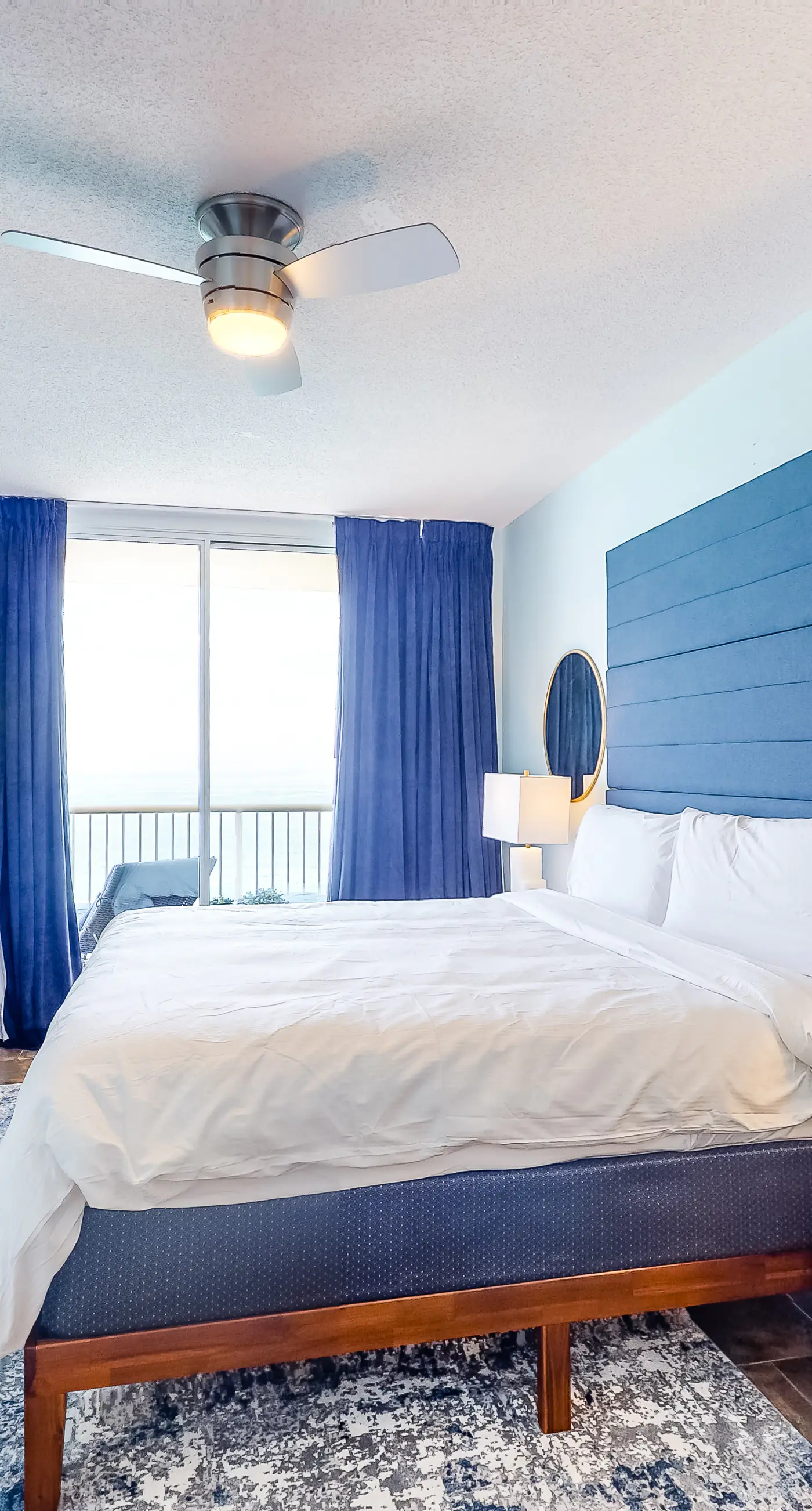 Gorgeous beachfront condo with beach access, 4 pools, hot tub, ocean views