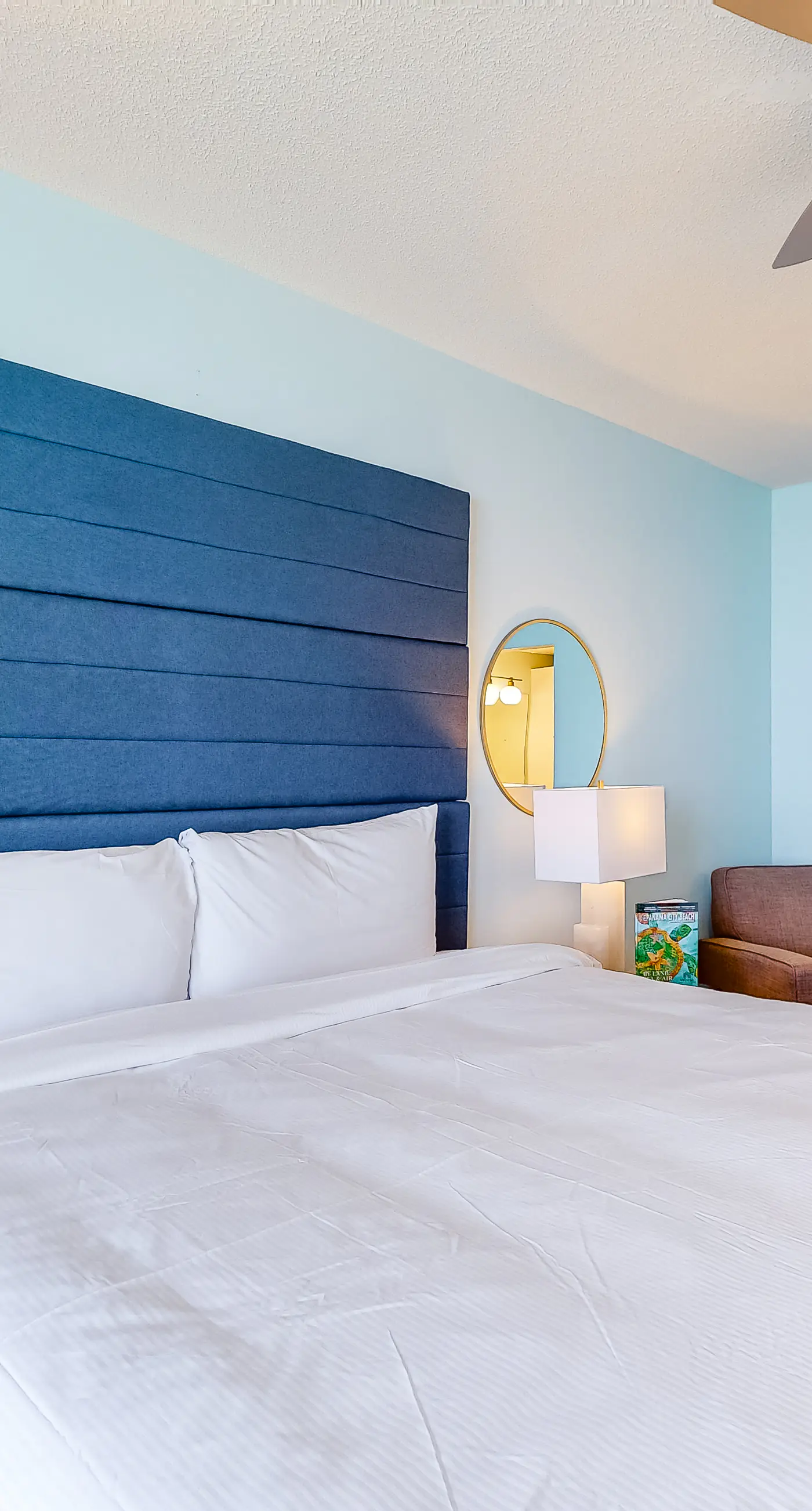 Gorgeous beachfront condo with beach access, 4 pools, hot tub, ocean views