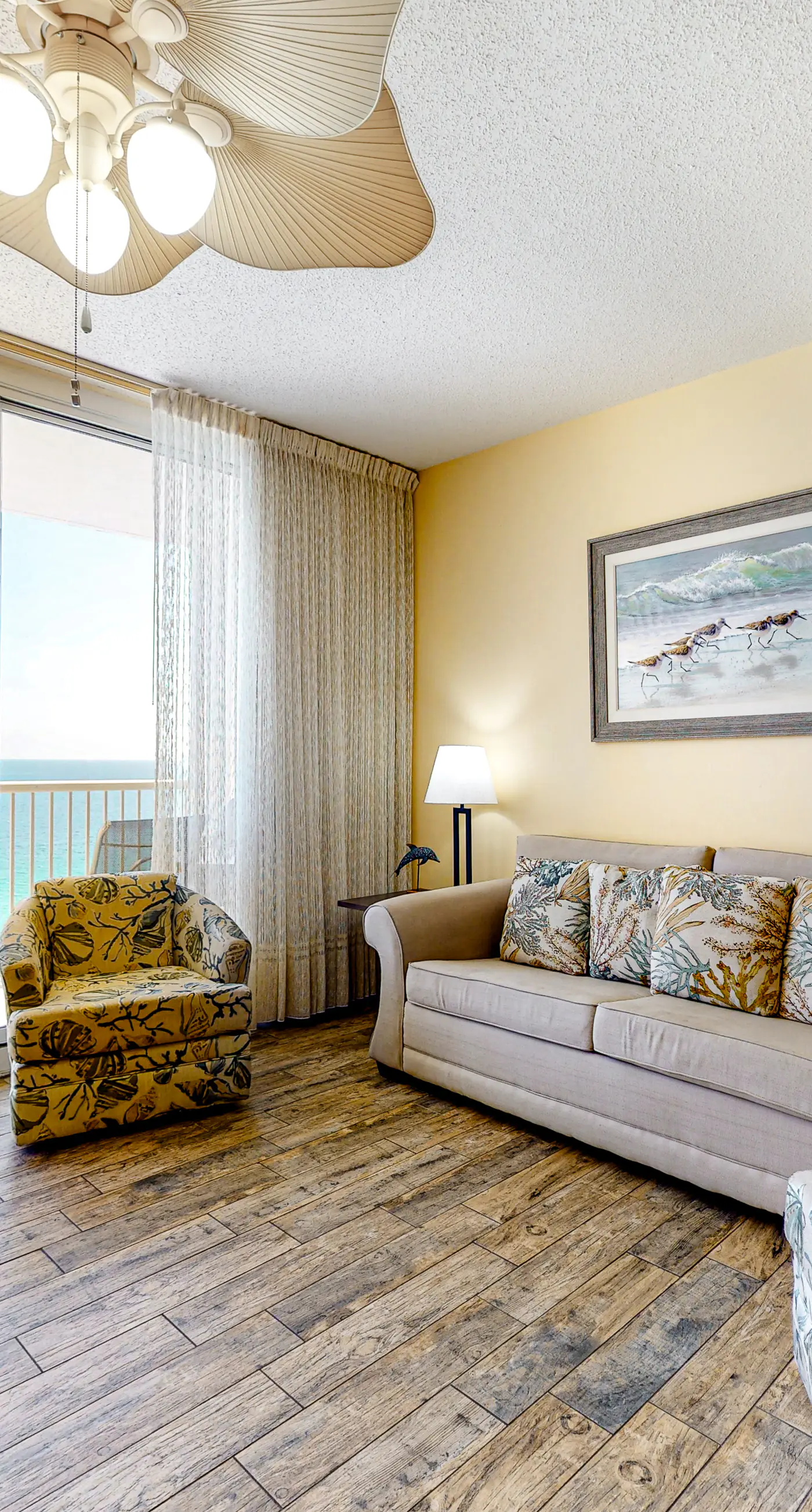 17th Floor Beachfront Condo w/ Free WiFi, Shared Pools, Hot Tub, Tennis, & Gym