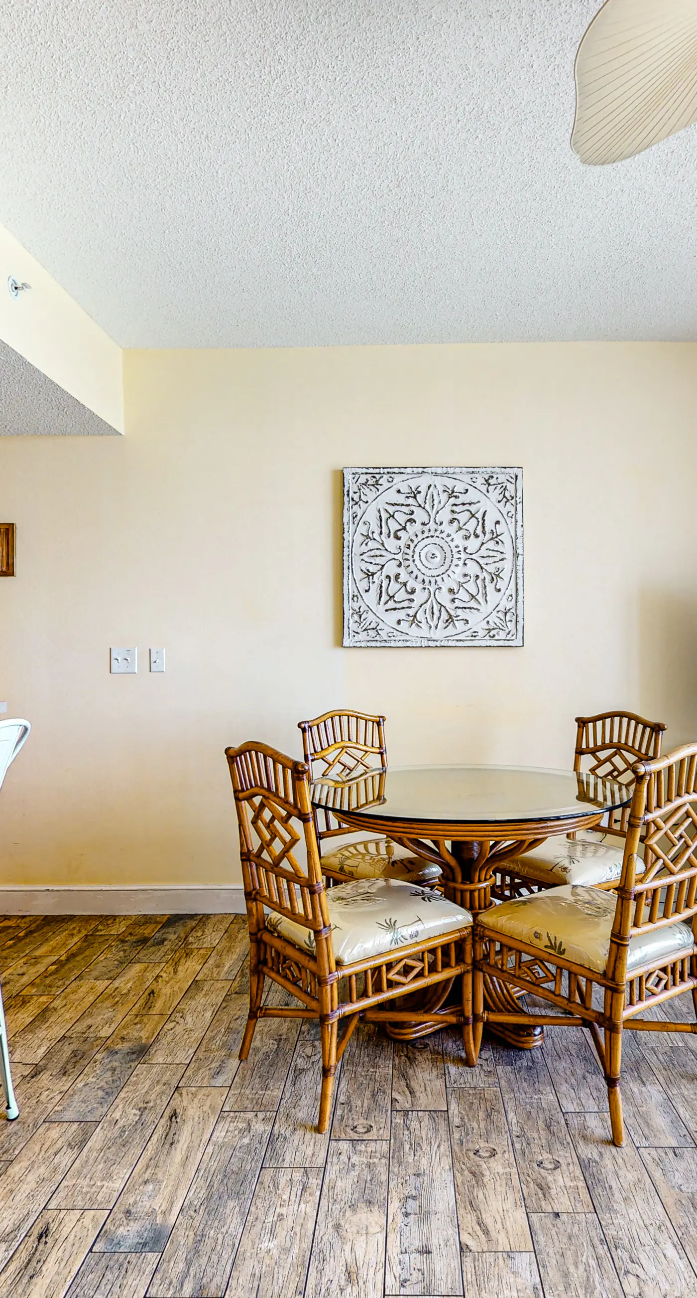 17th Floor Beachfront Condo w/ Free WiFi, Shared Pools, Hot Tub, Tennis, & Gym