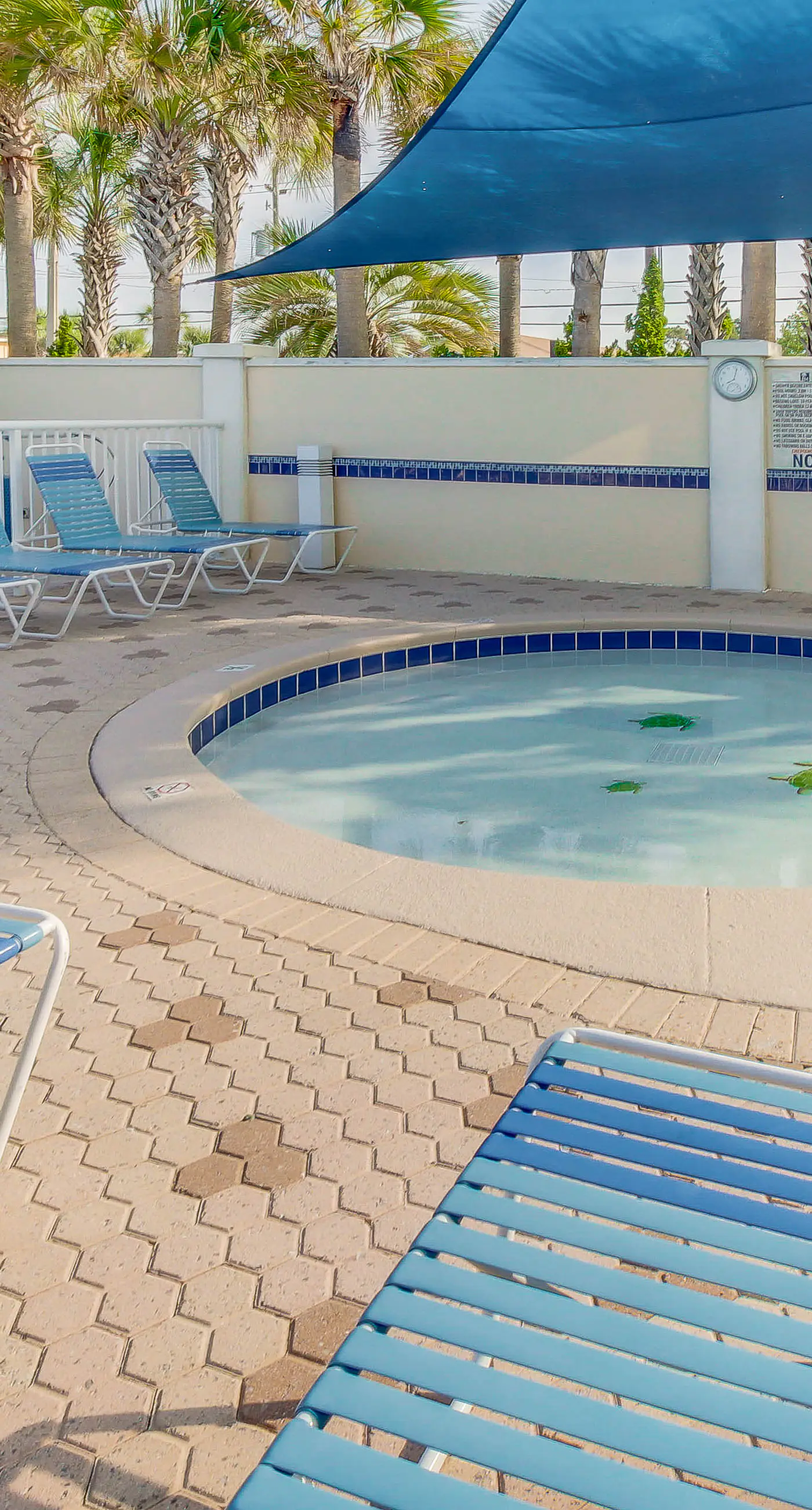 17th Floor Beachfront Condo w/ Free WiFi, Shared Pools, Hot Tub, Tennis, & Gym