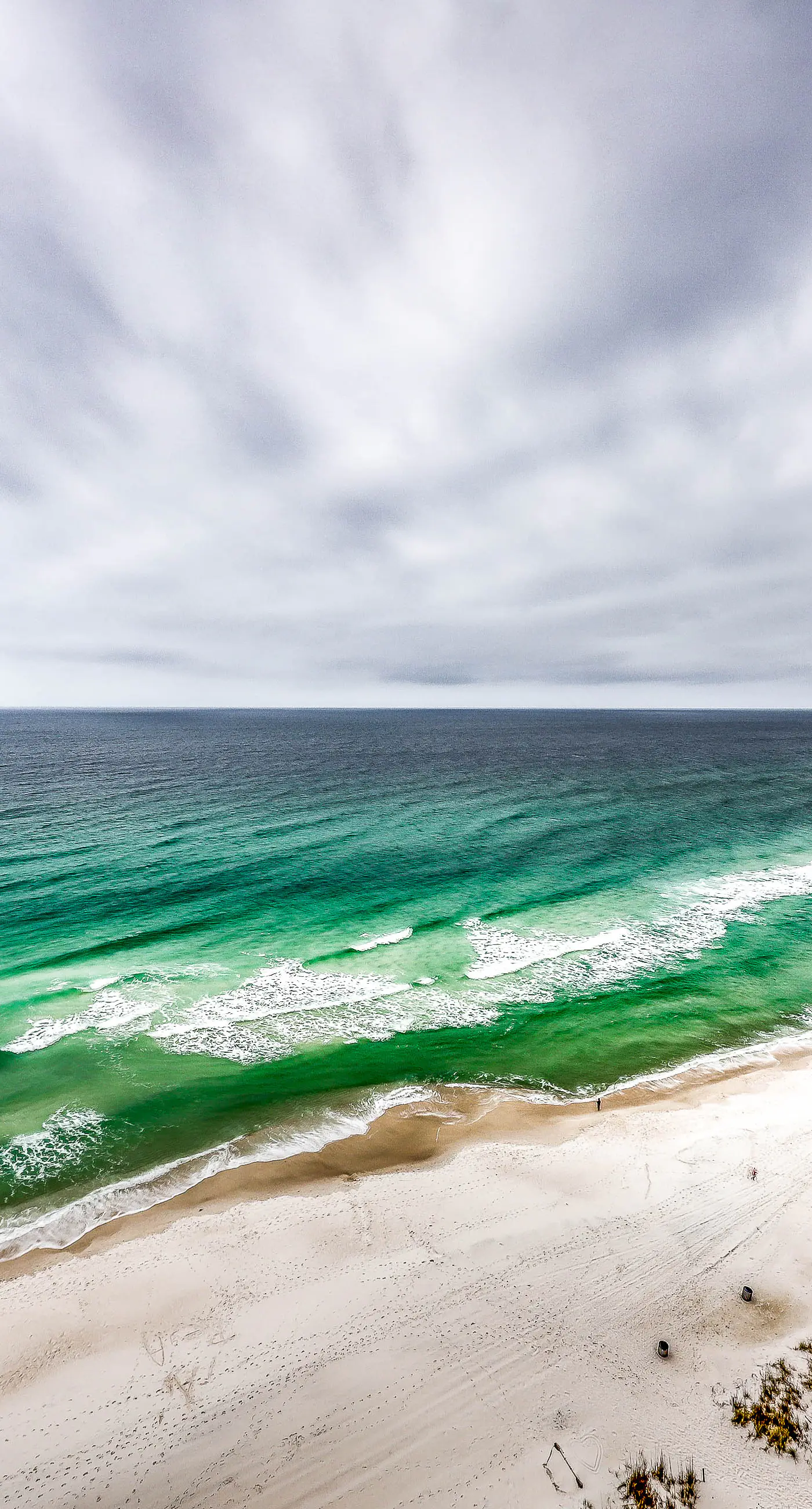 17th Floor Beachfront Condo w/ Free WiFi, Shared Pools, Hot Tub, Tennis, & Gym