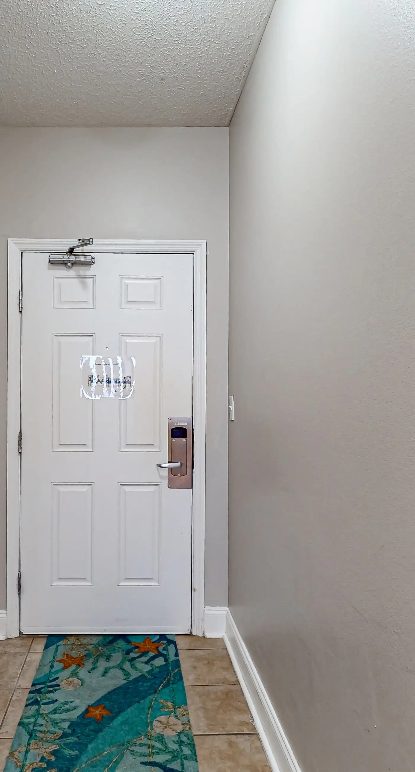 Oceanfront resort w/ WiFi, pool, sauna, hot tub, tennis, & views