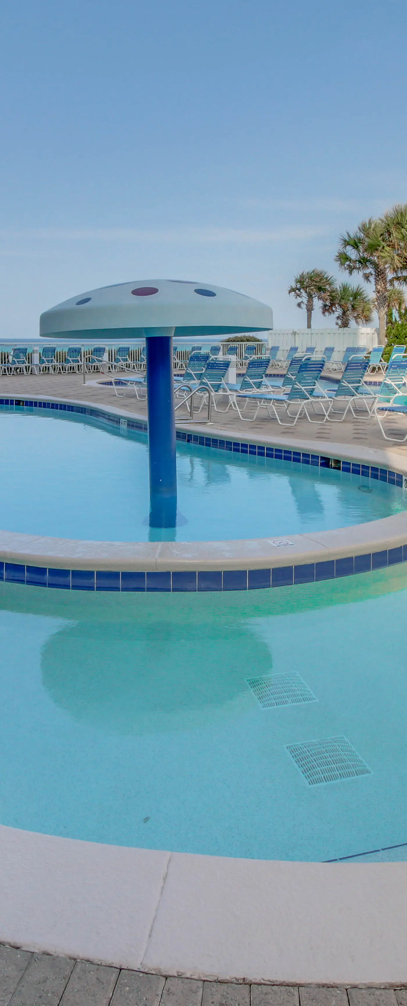 Oceanfront resort w/ WiFi, pool, sauna, hot tub, tennis, & views