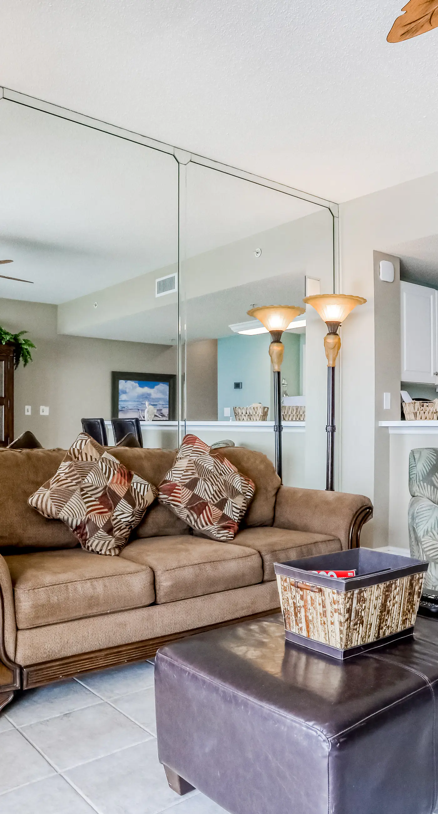 7th-floor Gulf-front beach-view condo with balcony, on-site pools, hot tub, gym