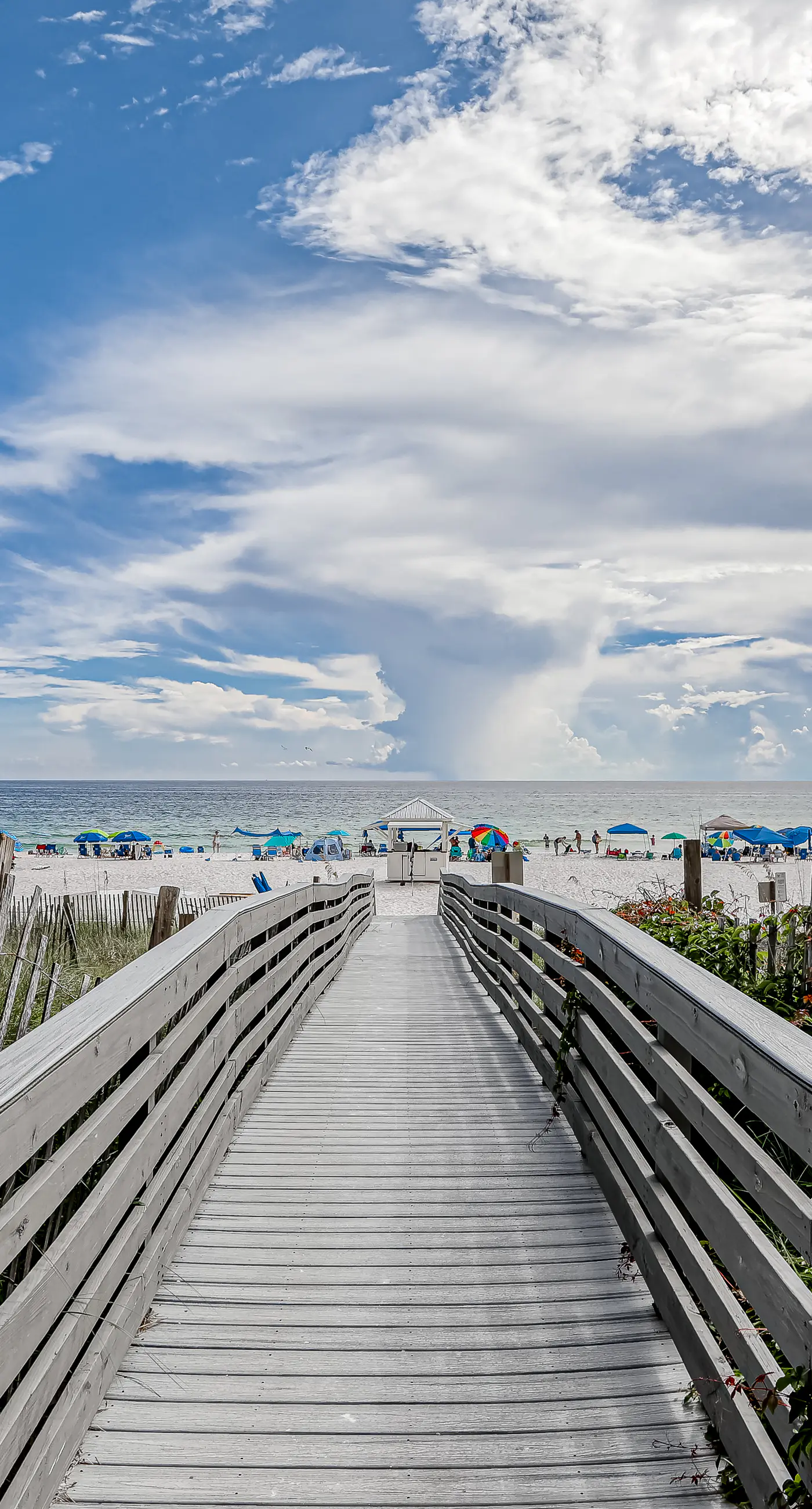 7th-floor Gulf-front beach-view condo with balcony, on-site pools, hot tub, gym