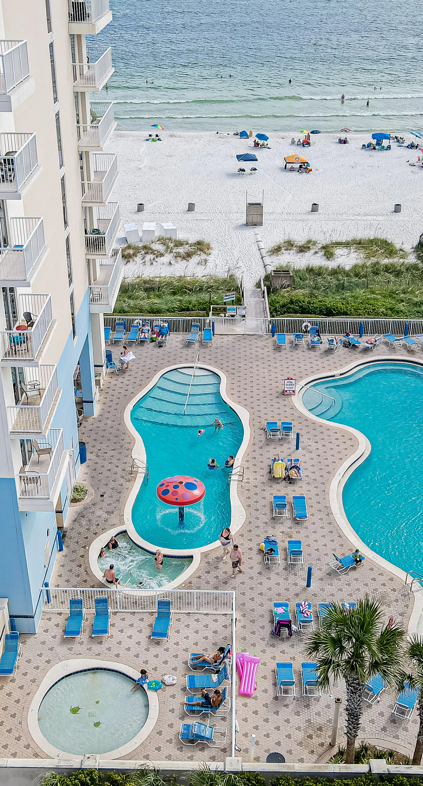 7th-floor Gulf-front beach-view condo with balcony, on-site pools, hot tub, gym