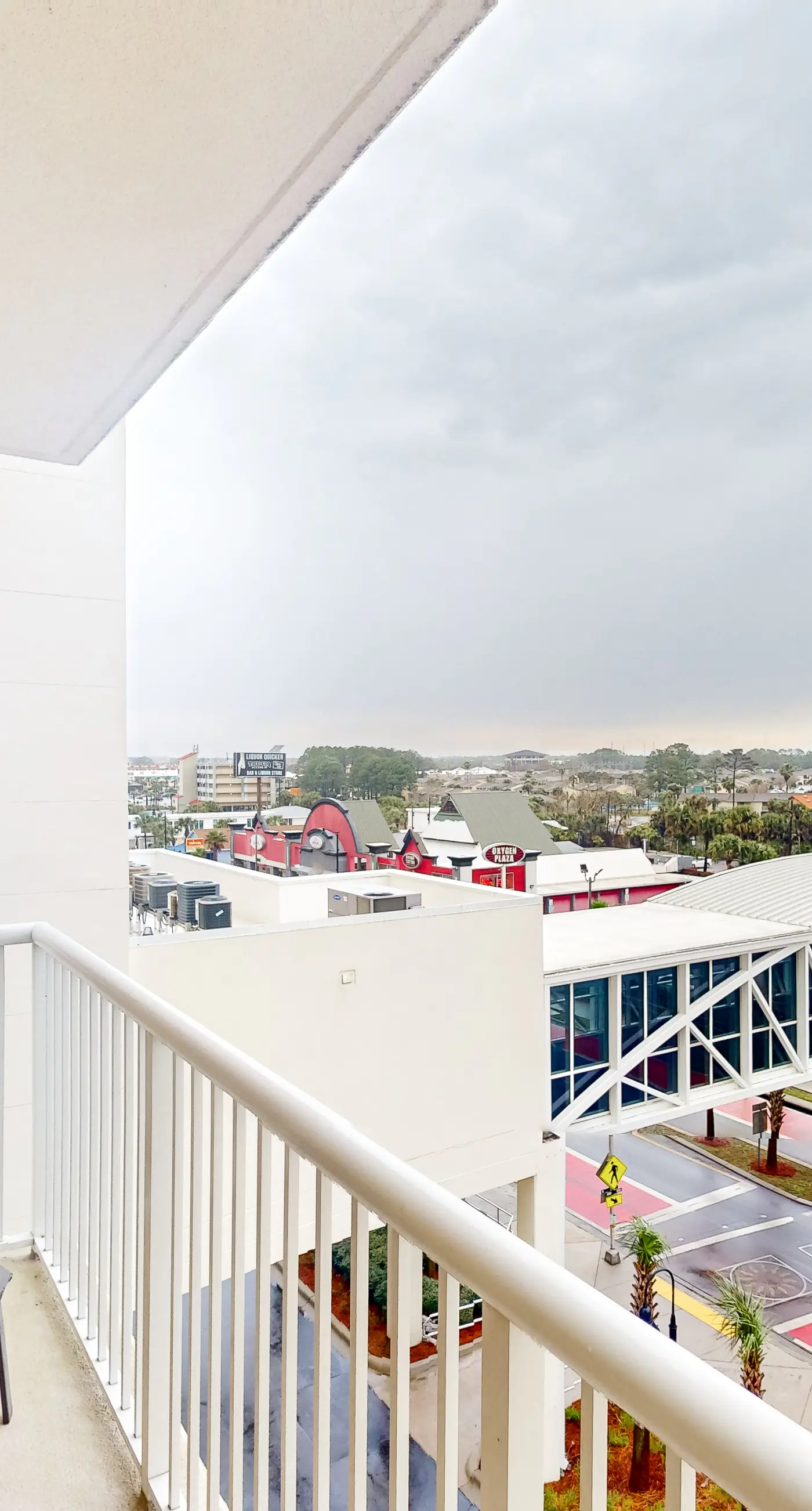 Gulf-front condo with 4 pools, movie theatre, game room, 3 hot tubs, tennis, W/D