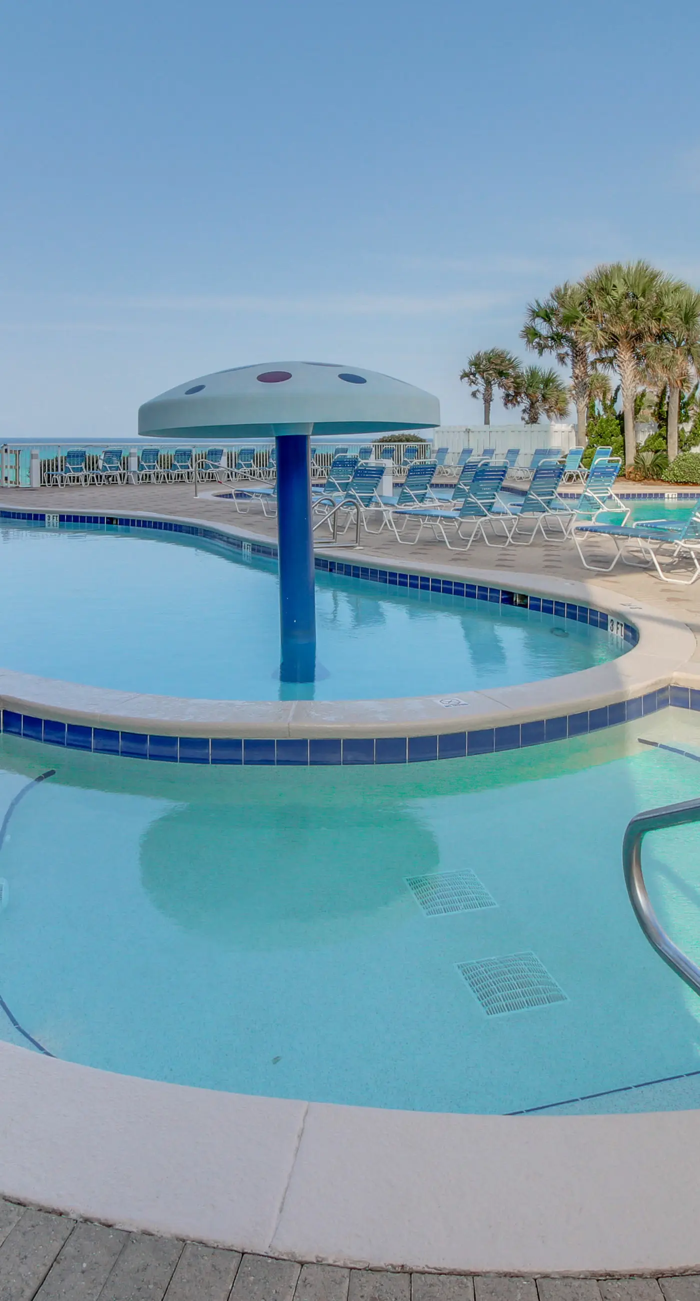 Gulf-front condo with 4 pools, movie theatre, game room, 3 hot tubs, tennis, W/D