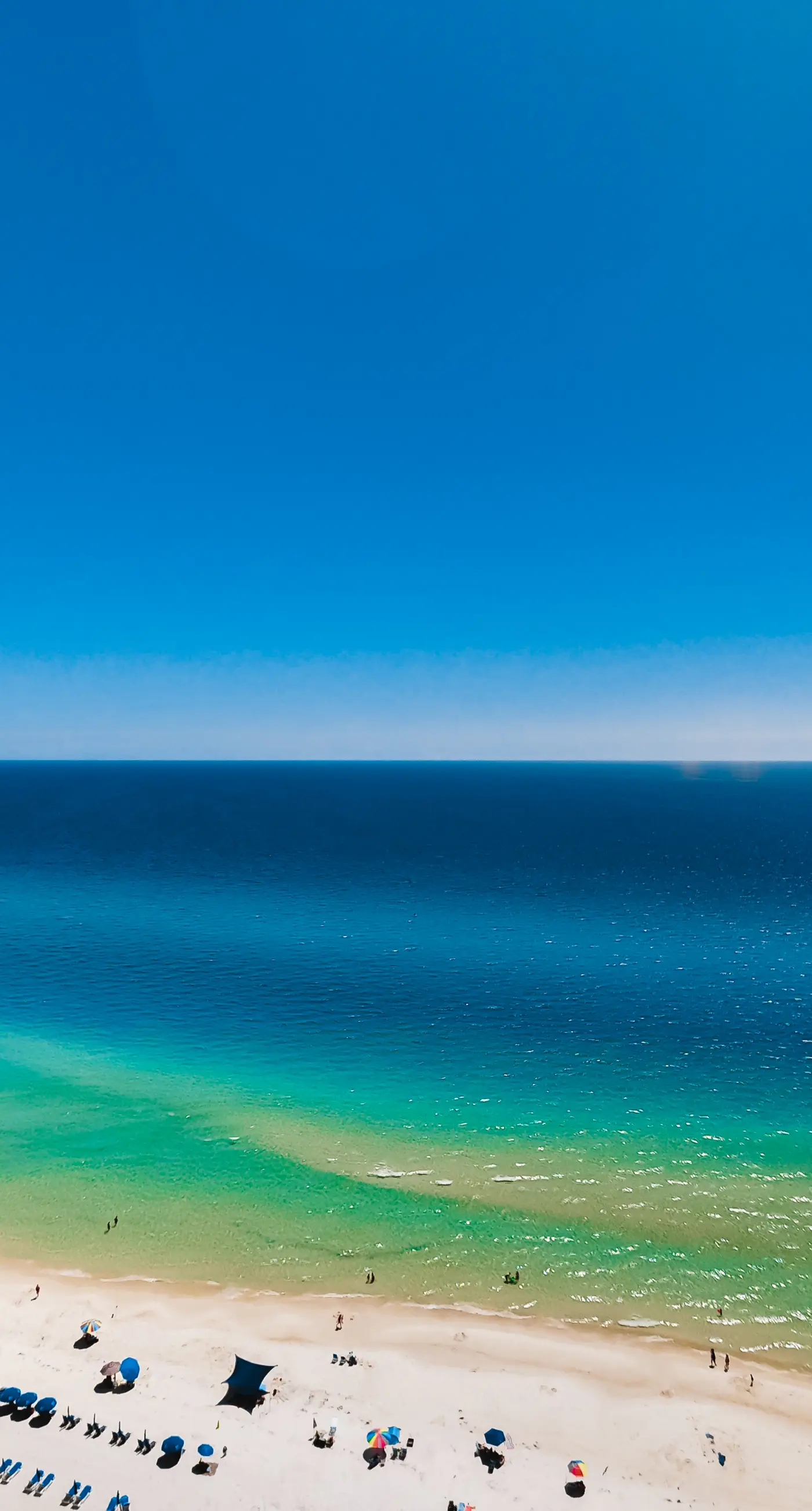 Gulf-front condo with 4 pools, movie theatre, game room, 3 hot tubs, tennis, W/D