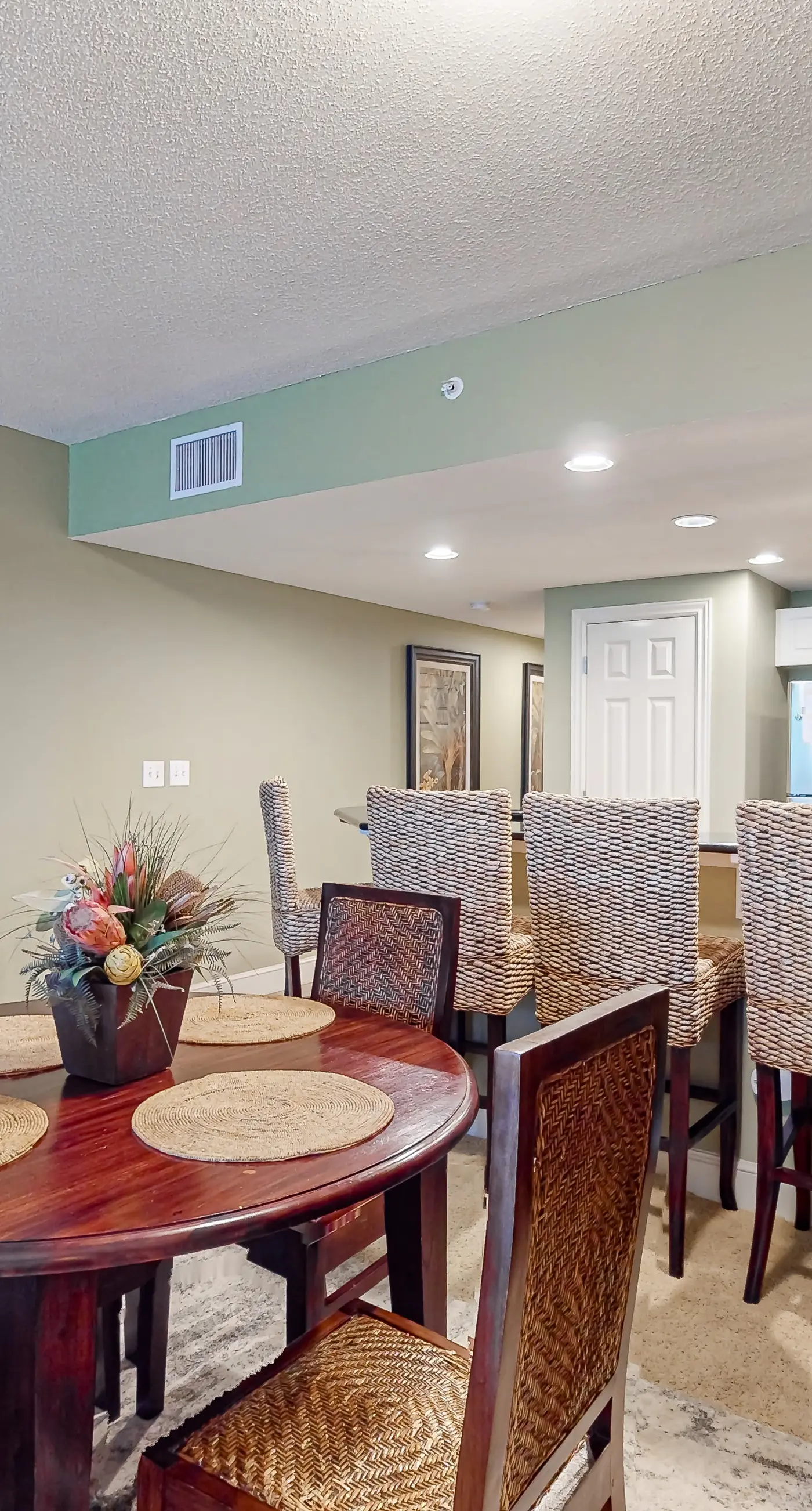 Beachfront condo rental with pools, hot tub, and private balcony