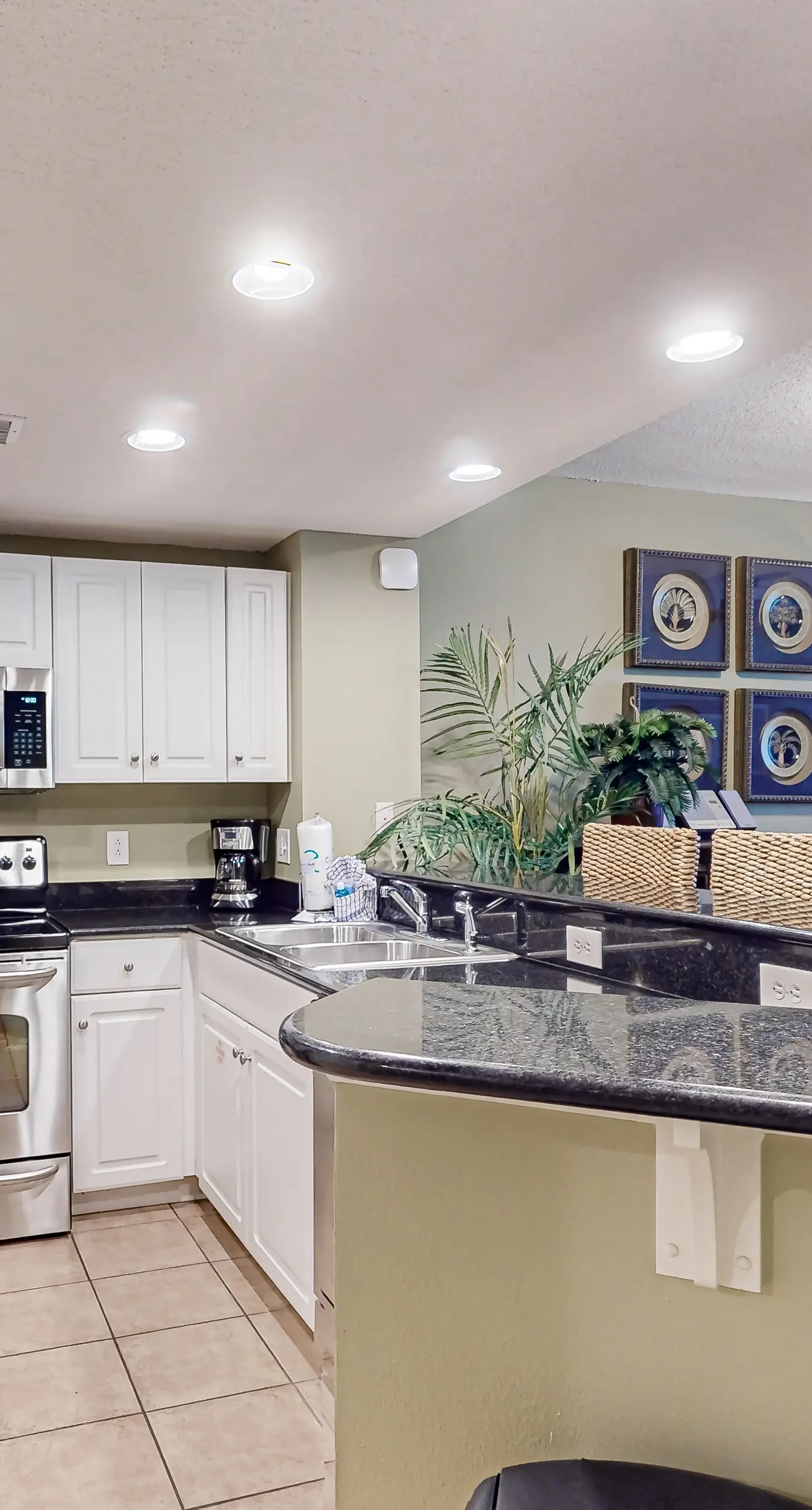 Beachfront condo rental with pools, hot tub, and private balcony