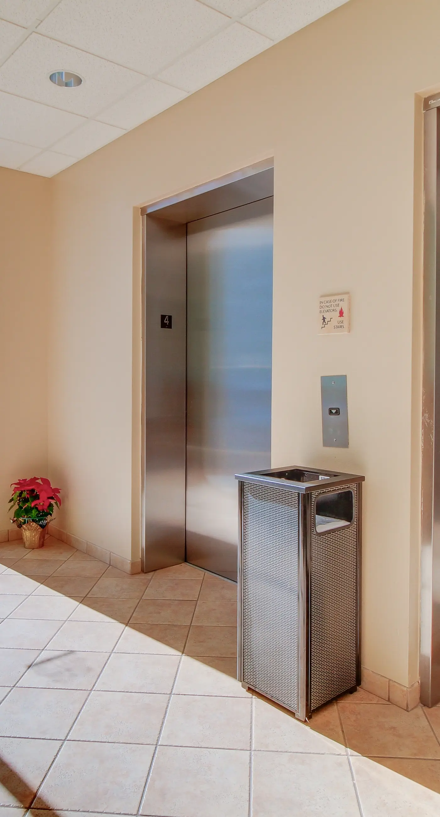 Beachfront condo rental with pools, hot tub, and private balcony