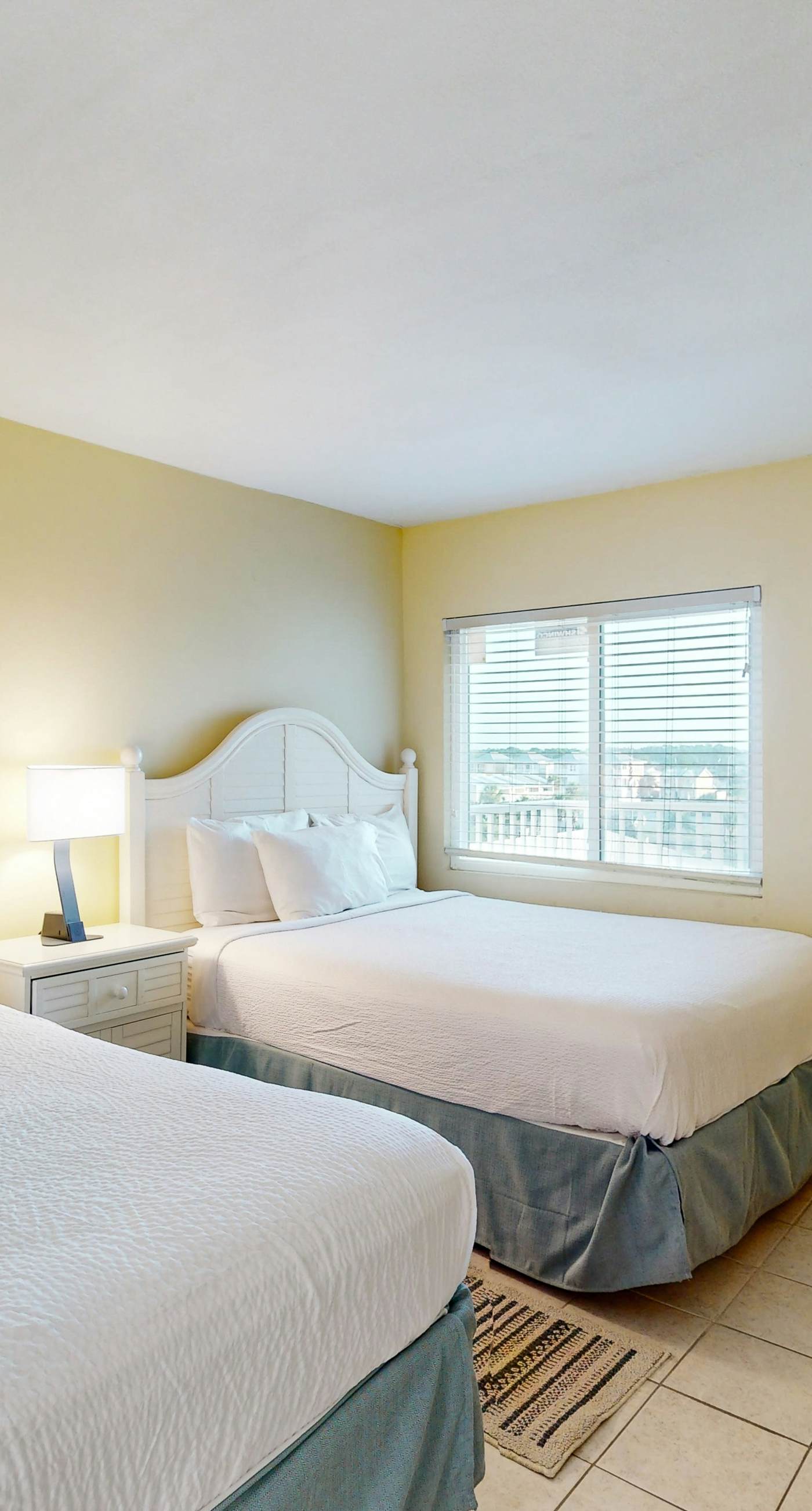 Oceanfront condo with shared pool, resort amenities, and private washer/dryer