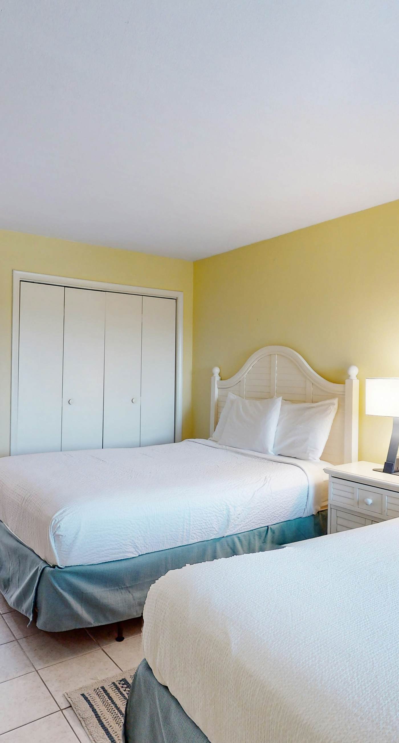 Oceanfront condo with shared pool, resort amenities, and private washer/dryer