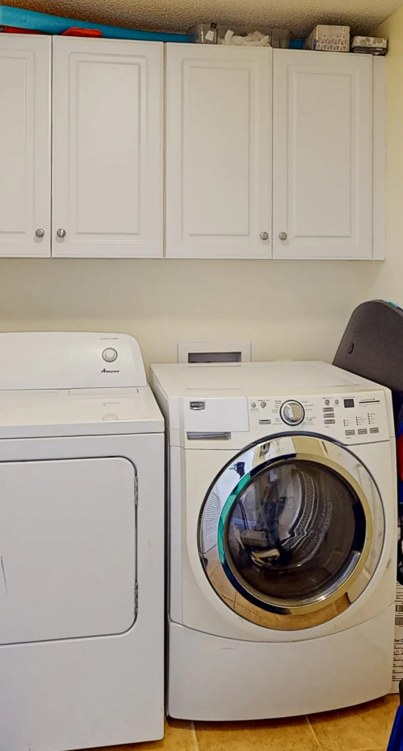 21st-floor condo in Gulf-front resort with pool, hot tub, washer/dryer, & AC