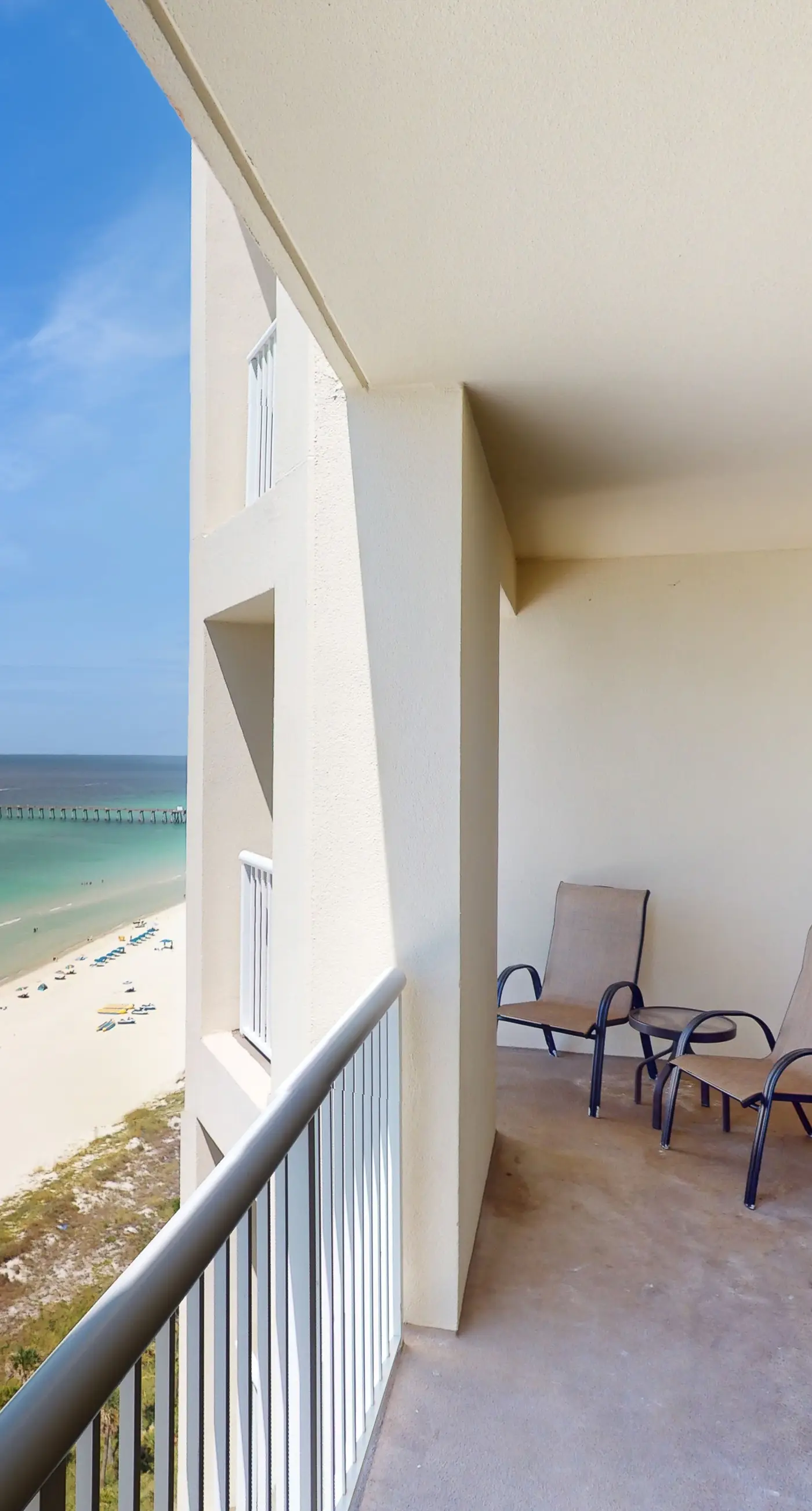 Grand Panama Beach Resort condo with Gulf views, bunk alcove & beachfront pool