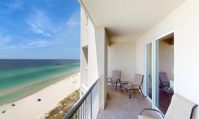Grand Panama Beach Resort condo with Gulf views, bunk alcove & beachfront pool