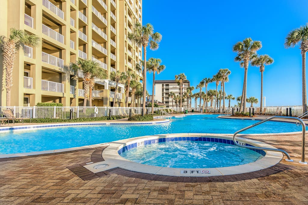 Grand Panama Beach Resort condo with Gulf views, bunk alcove & beachfront pool