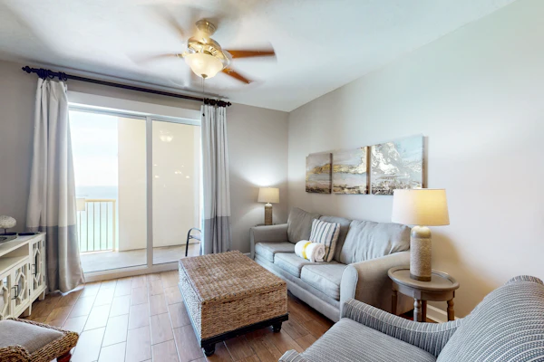 Grand Panama Beach Resort condo with Gulf views, bunk alcove & beachfront pool