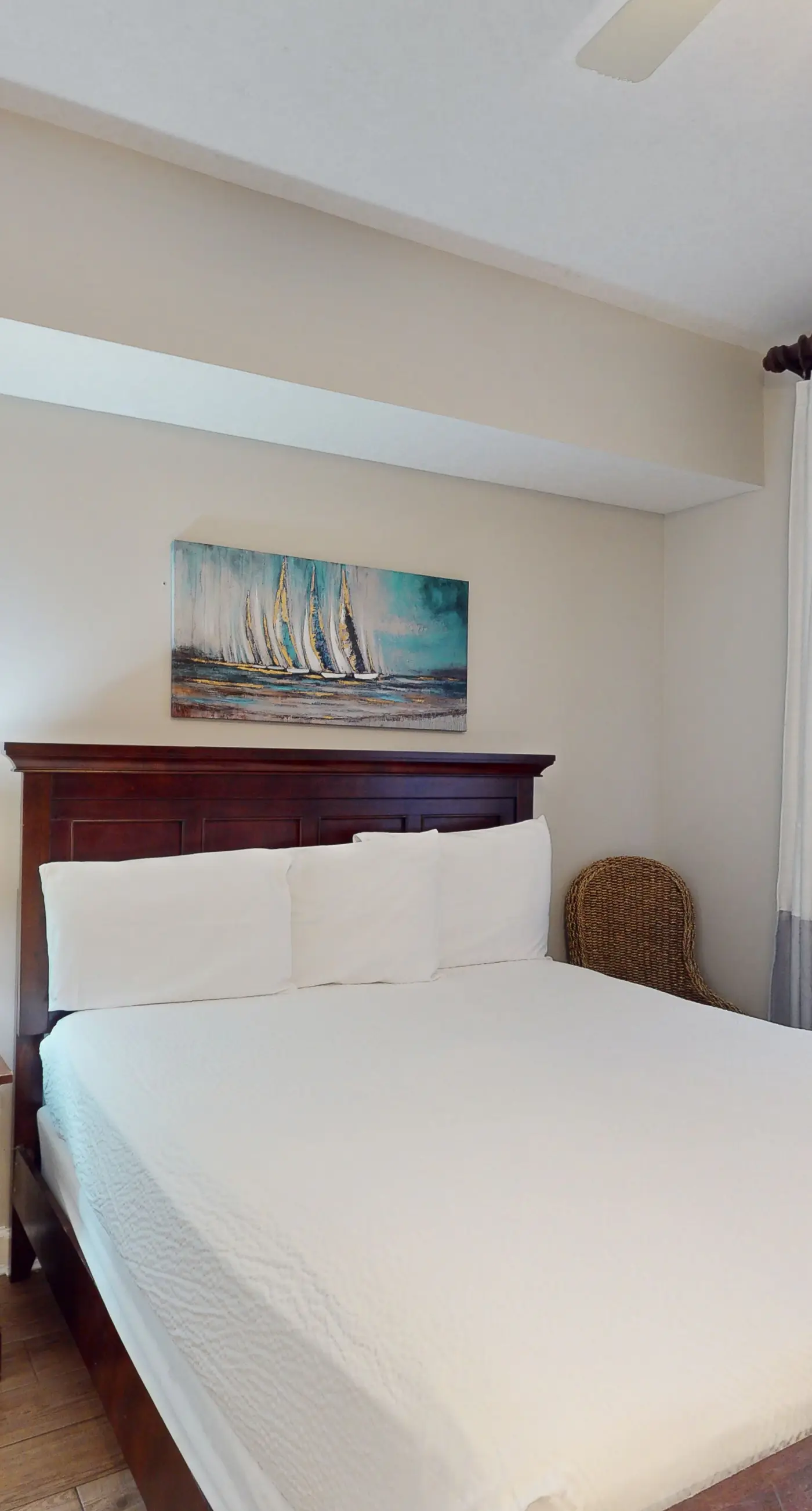 Grand Panama Beach Resort condo with Gulf views, bunk alcove & beachfront pool