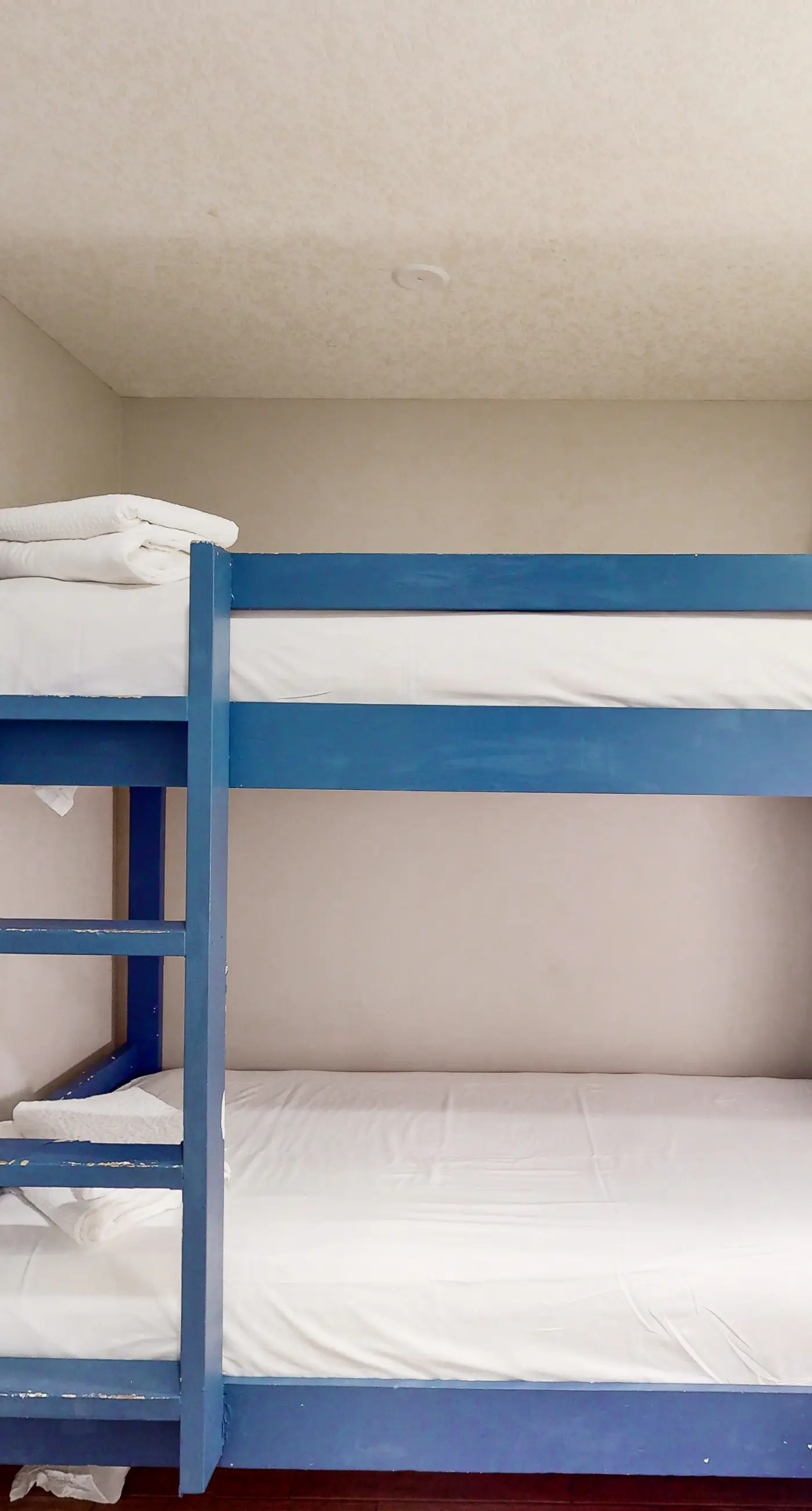 Grand Panama Beach Resort condo with Gulf views, bunk alcove & beachfront pool