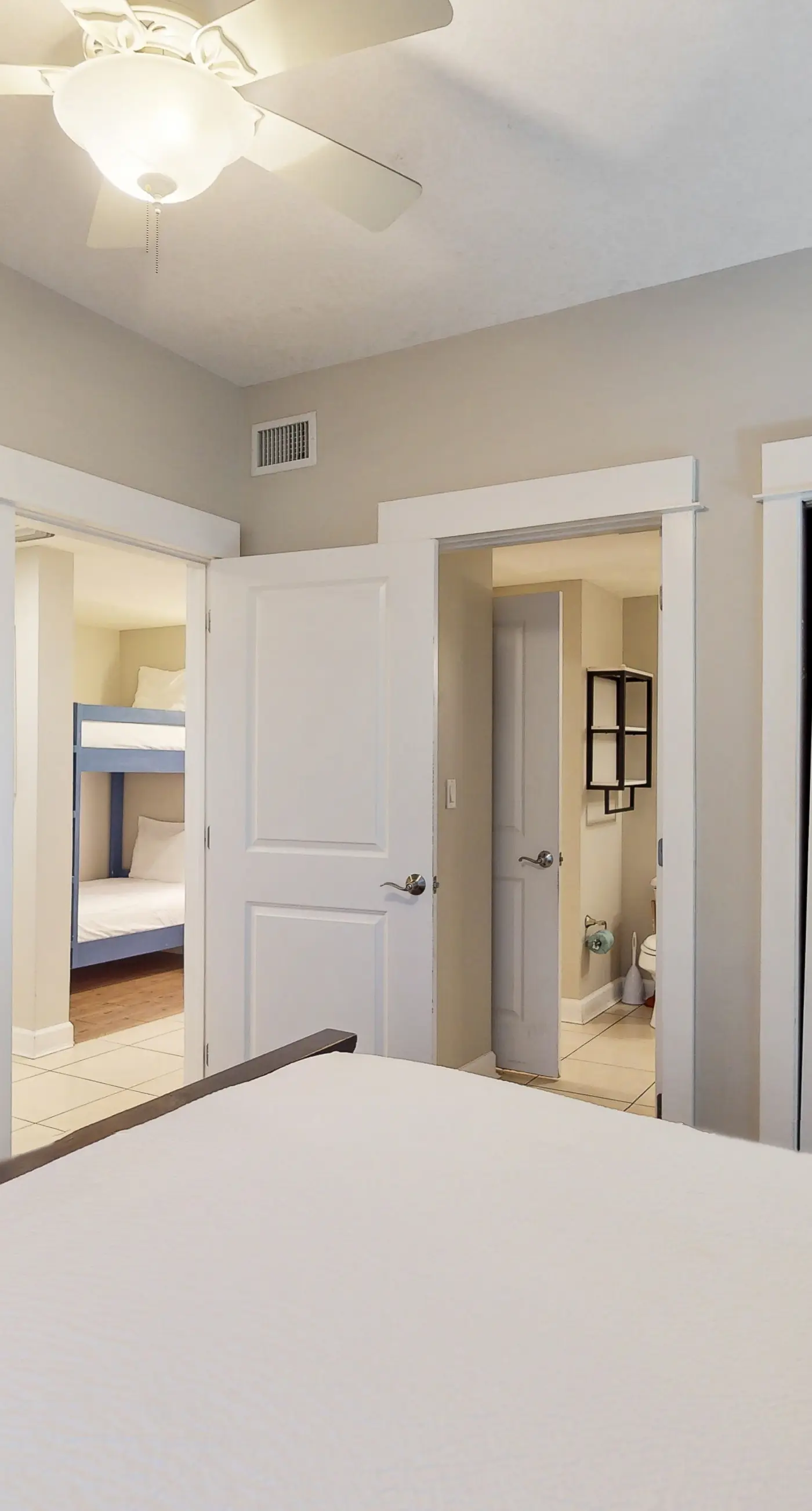 Grand Panama Beach Resort condo with Gulf views, bunk alcove & beachfront pool