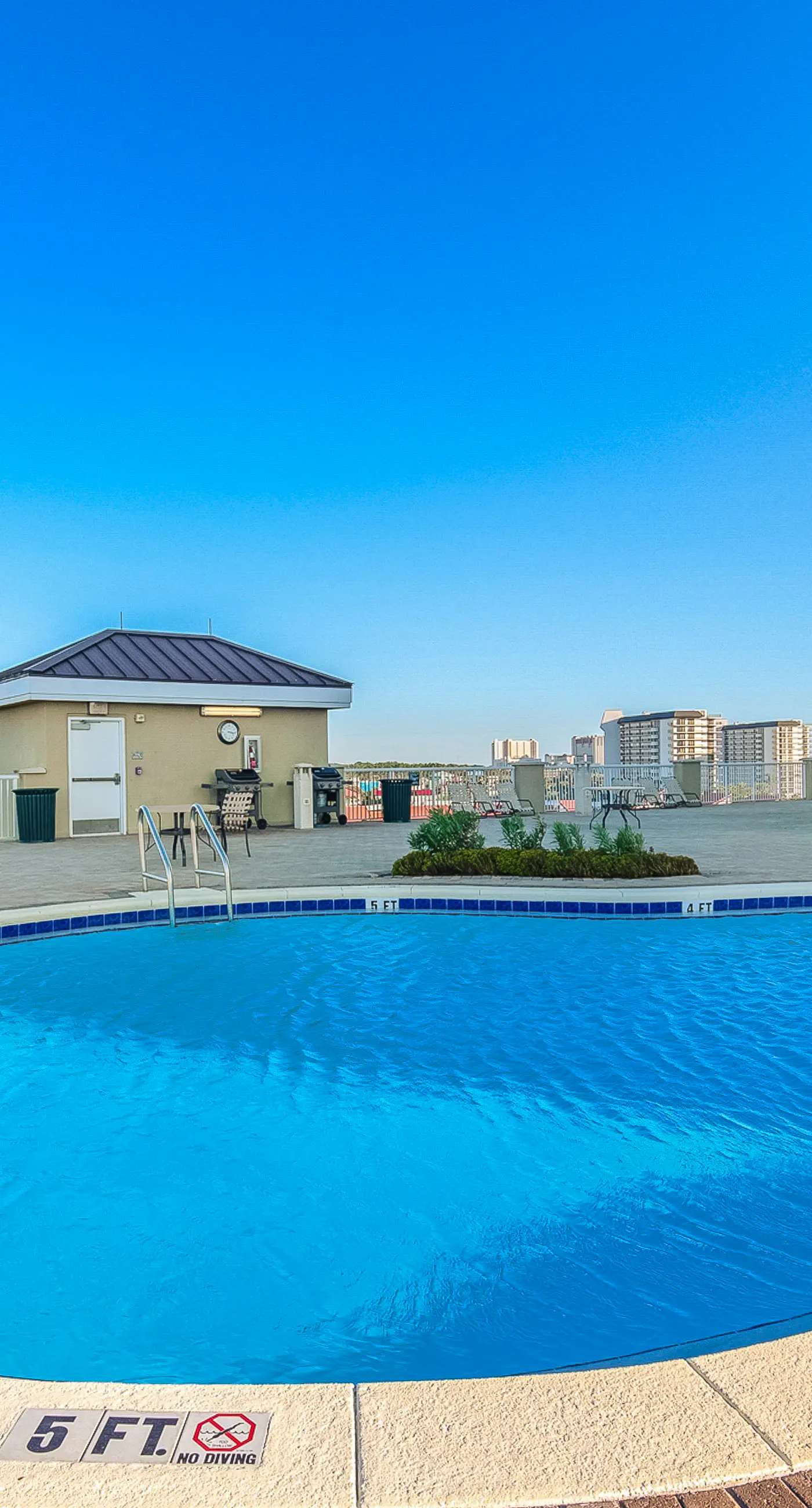 Grand Panama Beach Resort condo with Gulf views, bunk alcove & beachfront pool