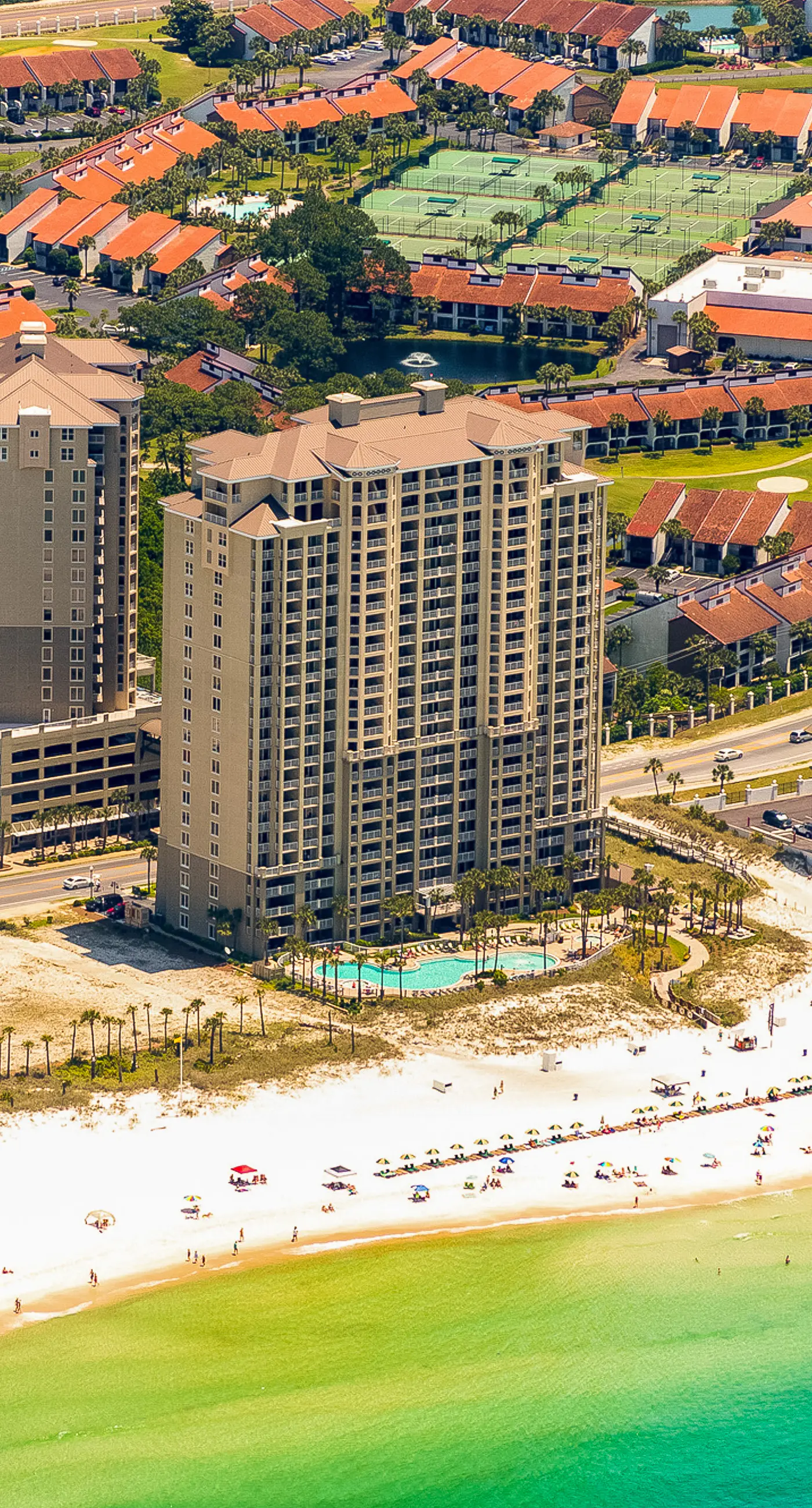 Grand Panama Beach Resort condo with Gulf views, bunk alcove & beachfront pool