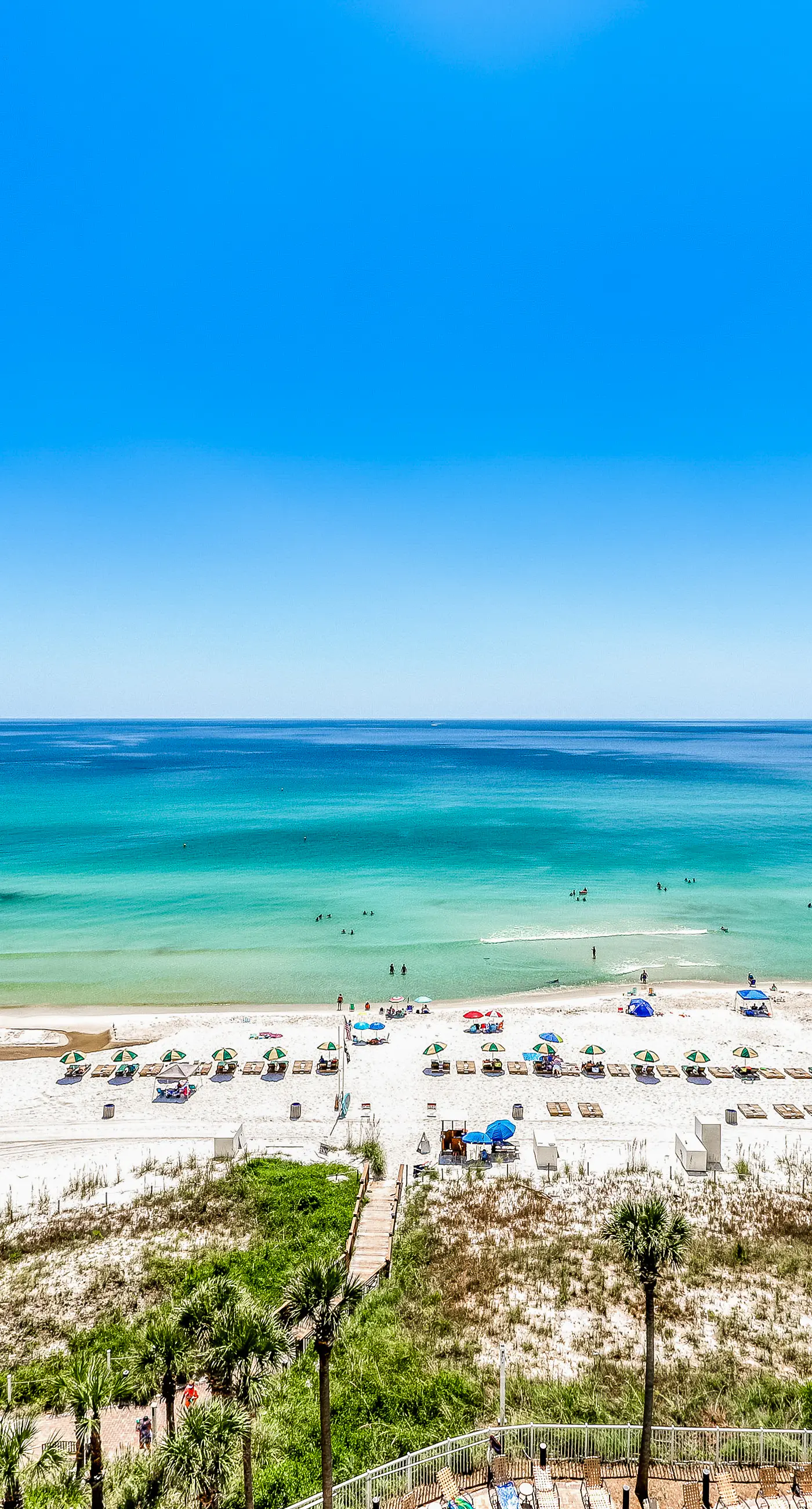 Grand Panama Beach Resort condo with Gulf views, bunk alcove & beachfront pool