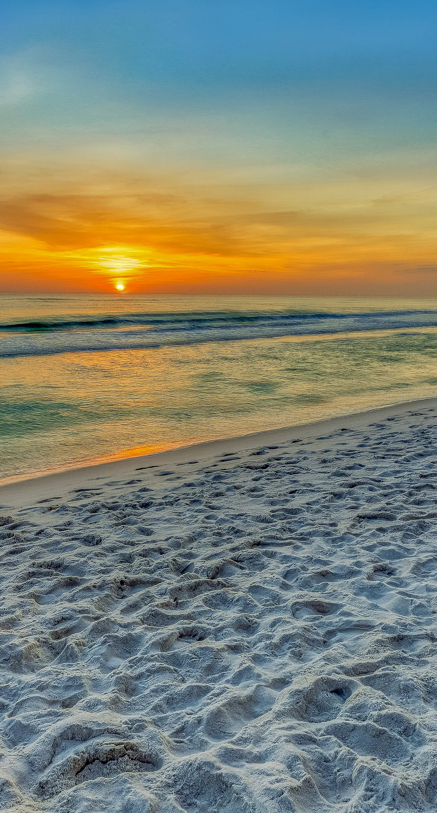 Grand Panama Beach Resort condo with Gulf views, bunk alcove & beachfront pool