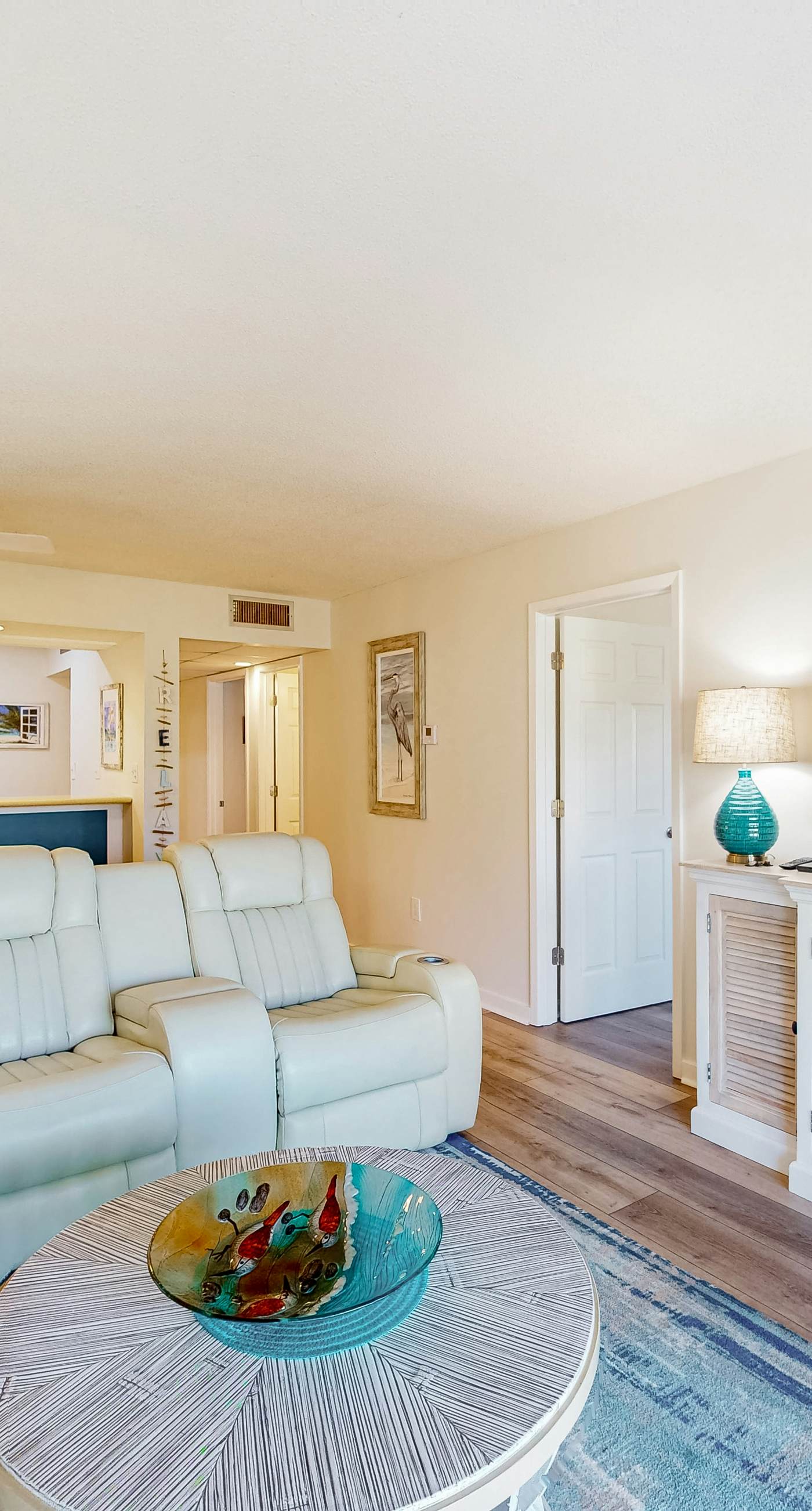 Golf lover's getaway with pool & hot tub, open layout, smart TVs, & full kitchen