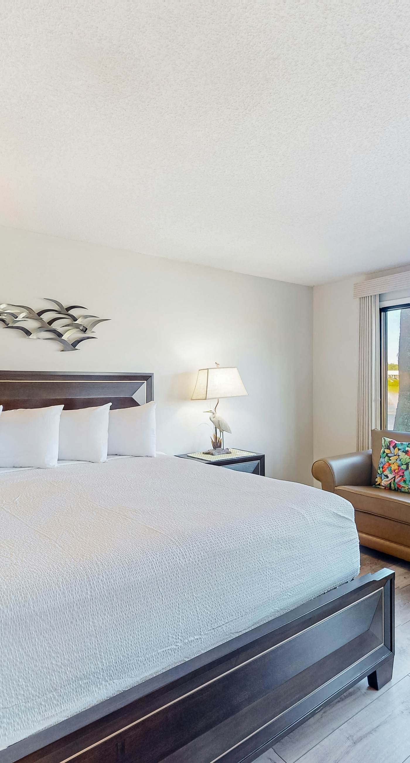 Golf lover's getaway with pool & hot tub, open layout, smart TVs, & full kitchen