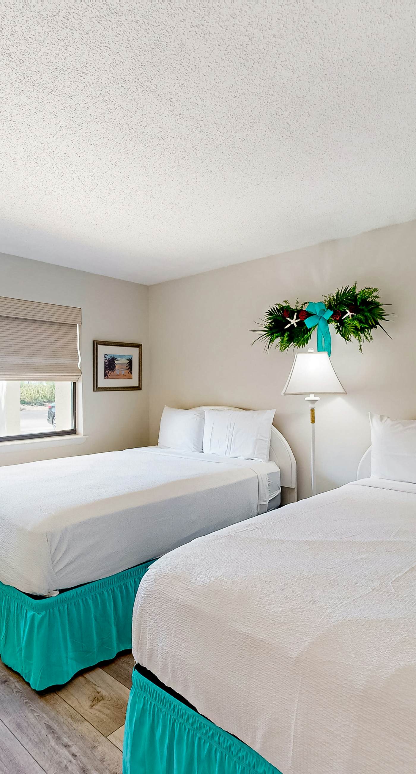 Golf lover's getaway with pool & hot tub, open layout, smart TVs, & full kitchen