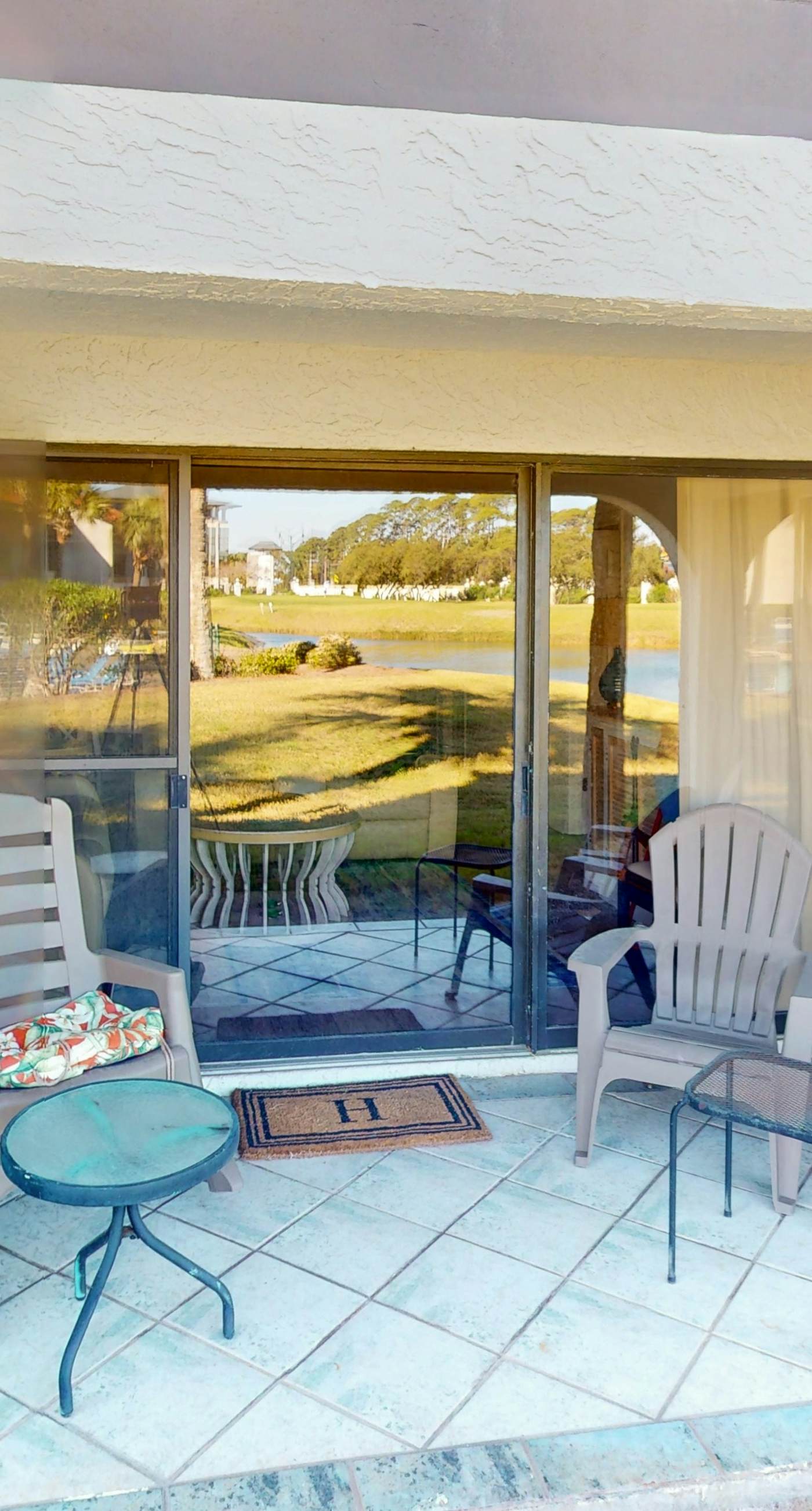 Golf lover's getaway with pool & hot tub, open layout, smart TVs, & full kitchen